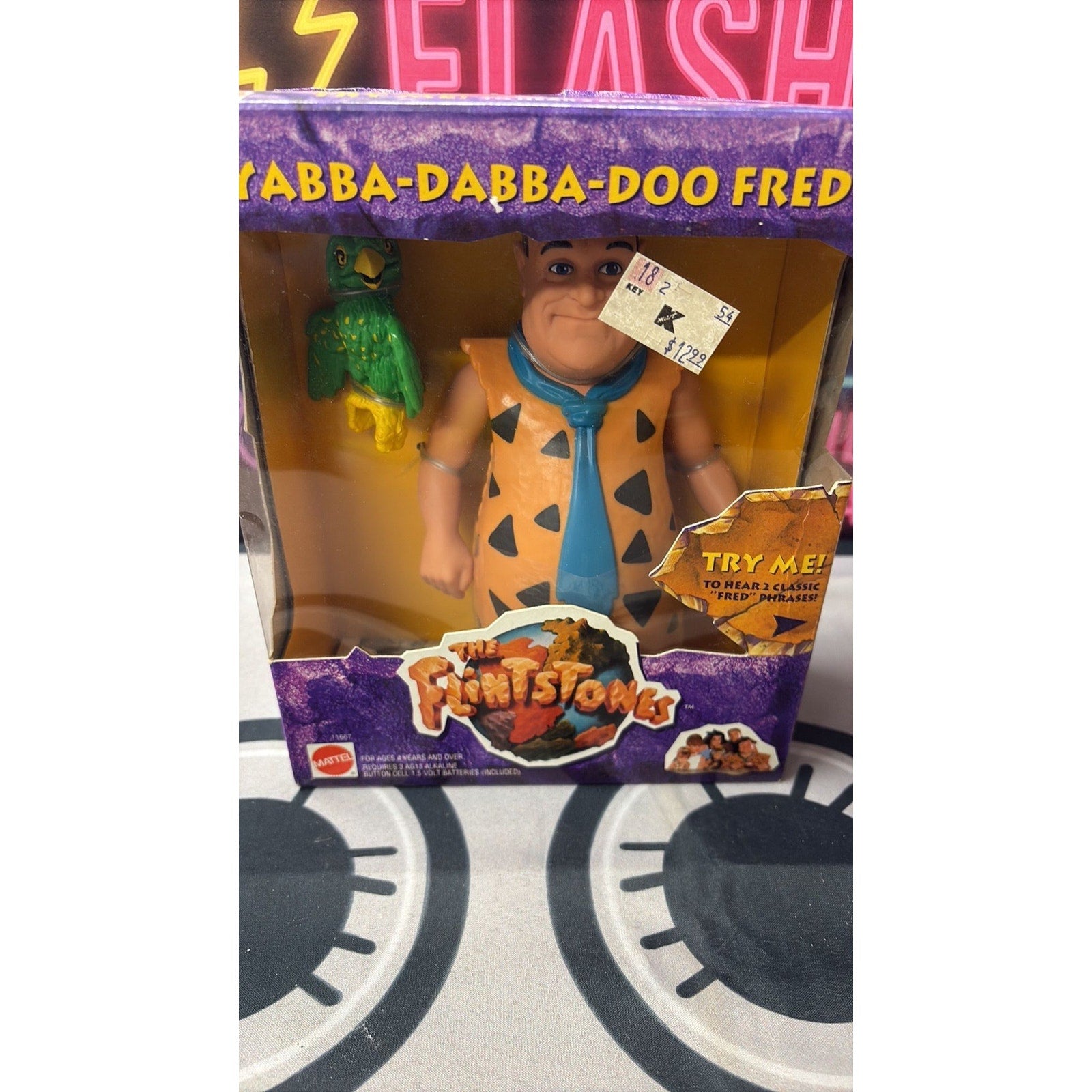 8D- The Flintstones Yabba-Dabba-Doo Fred Action Figure 1993 Mattel “SEALED IN BOX”