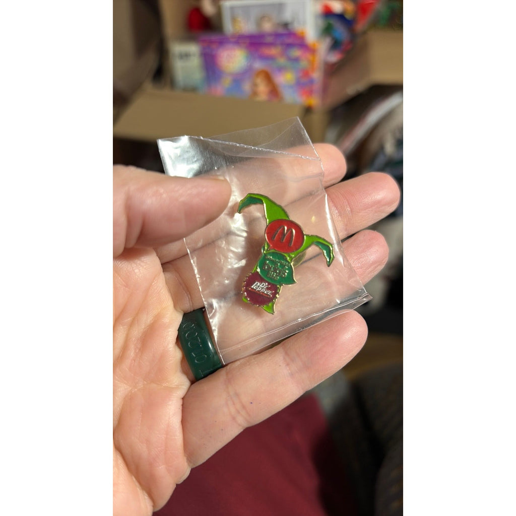 MCDONALDS DISNEY / PIXAR DR. PEPPER ‘DISNEYS A BUGS LIFE’ EMPLOYEE LAPEL PIN