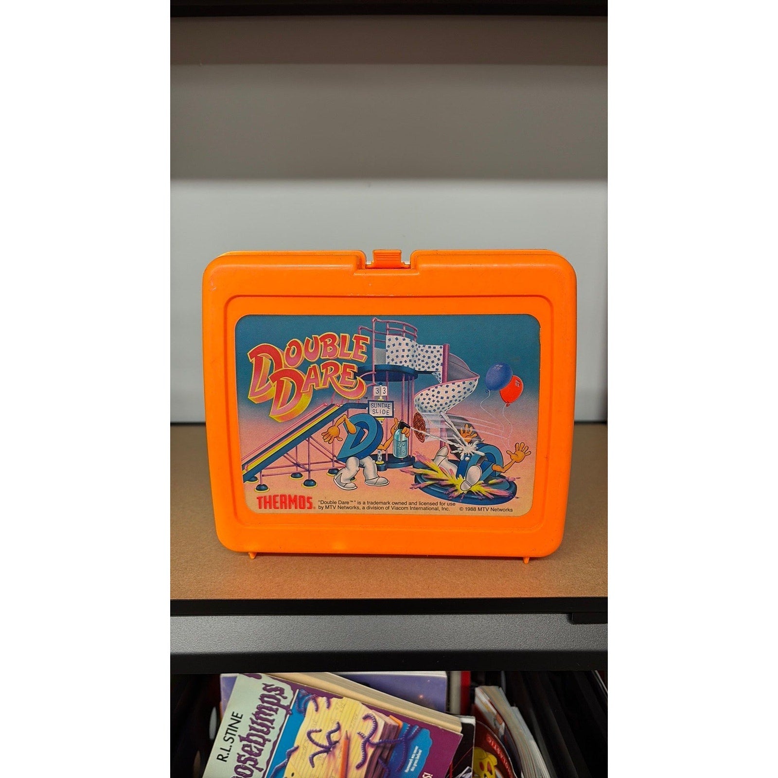 Vintage 1988 DOUBLE DARE Orange Plastic Lunchbox Thermos Brand MTV - No Thermos
