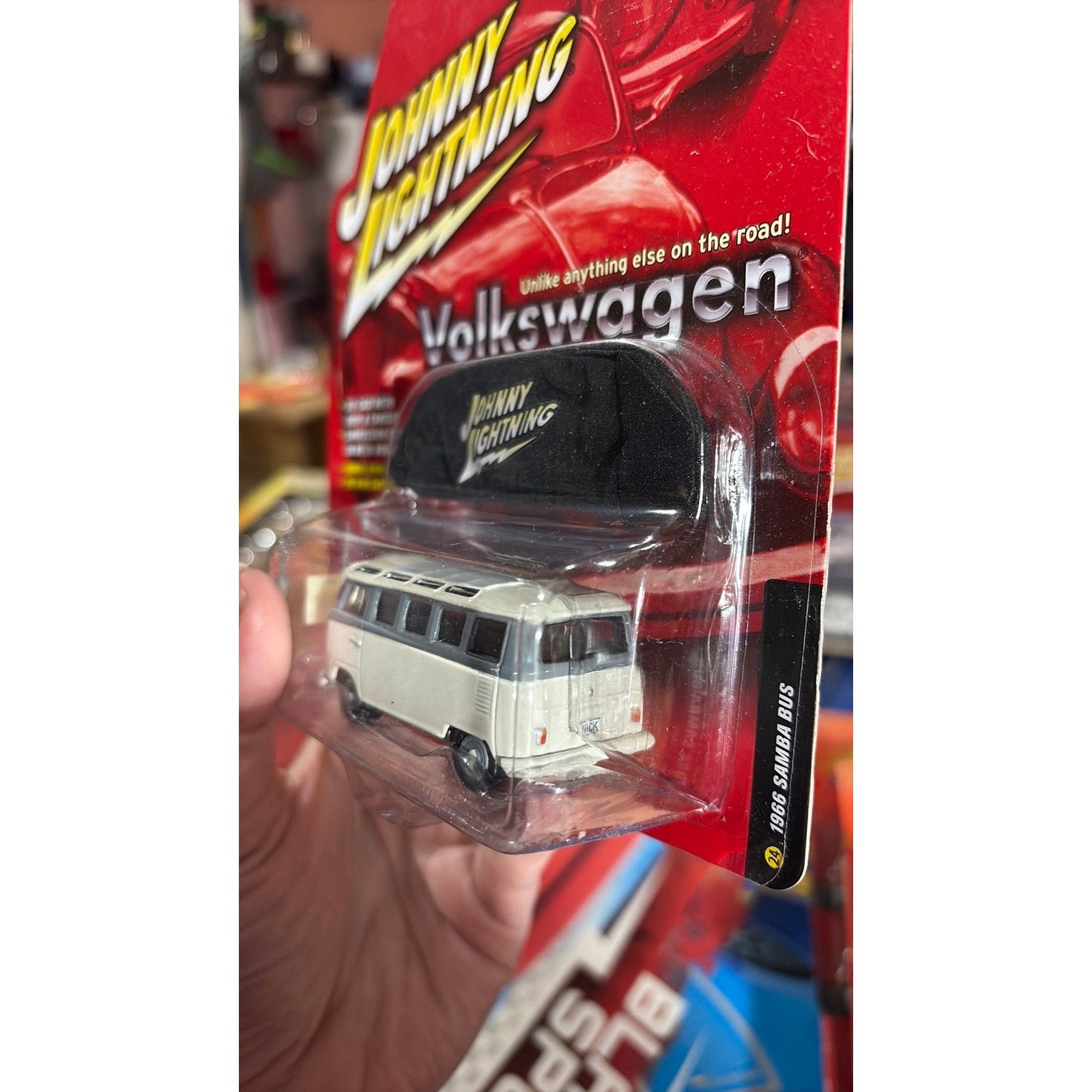 Johnny Lightning Volkswagen 1966 Samba Bus Die Cast w/ Mini Car Cover Grey NEW