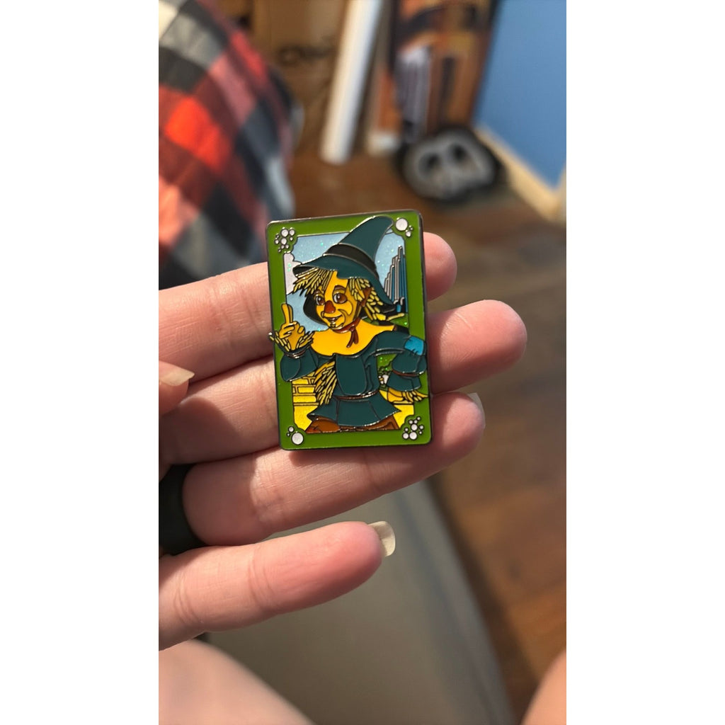 Wizard of Oz Scarecrow Pin - Buckle Down - New