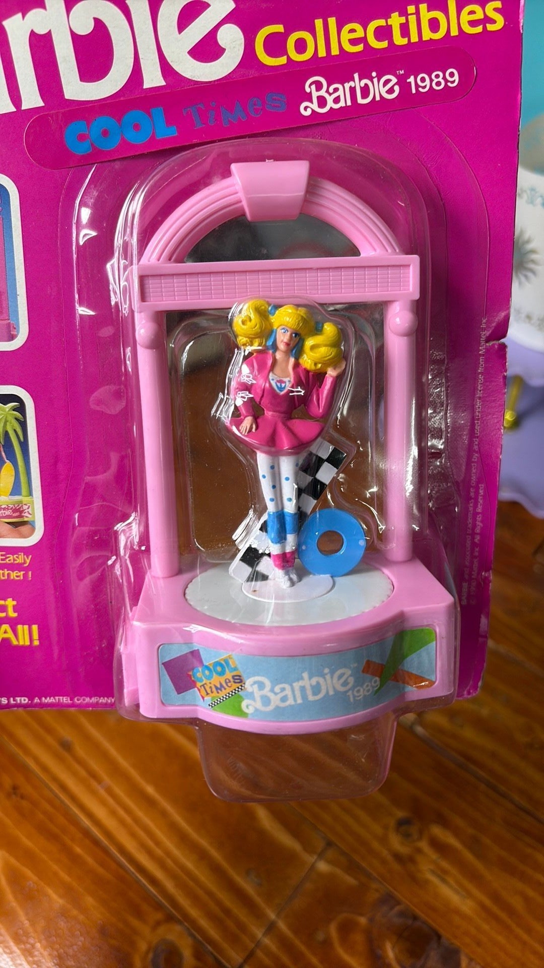 14B- 1989 MINIATURE MINI BARBIE COLLECTIBLES COOL TIMES SEALED NEW ON CARD
