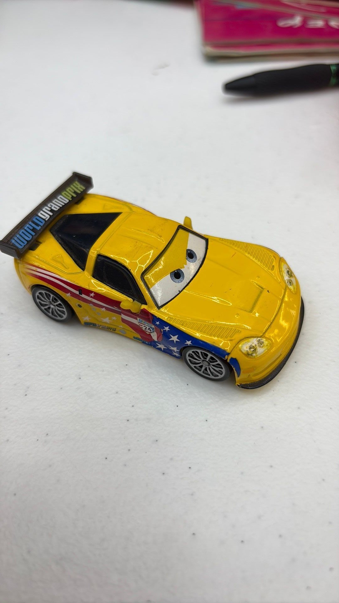 12B- Disney Pixar Cars 2 World Grand Prix Jeff Gorvette 1:55 Diecast Metal Race Car - see photos