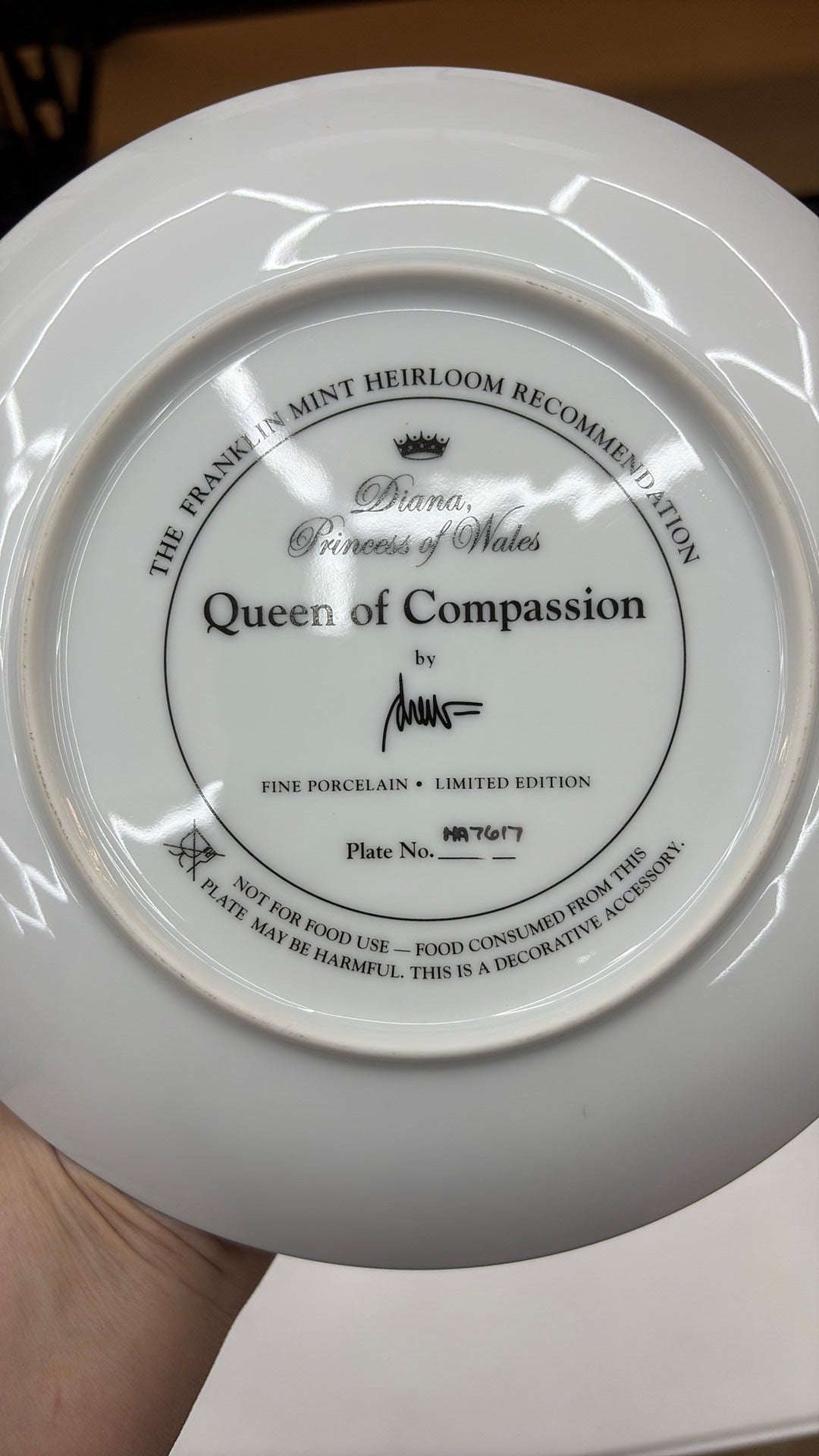 11C- Franklin Mint Diana, Princess of Wales QUEEN OF COMPASSION Plate