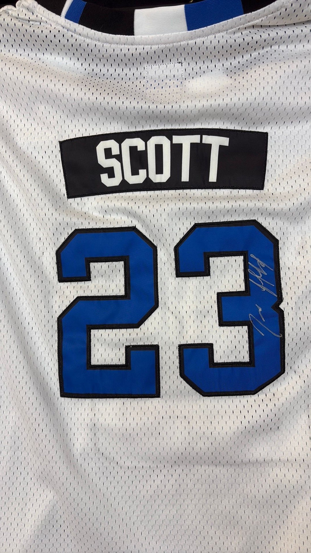F- James Lafferty ‘One Tree Hill’ Autographed Jersey Nathan Scott #23 2XL