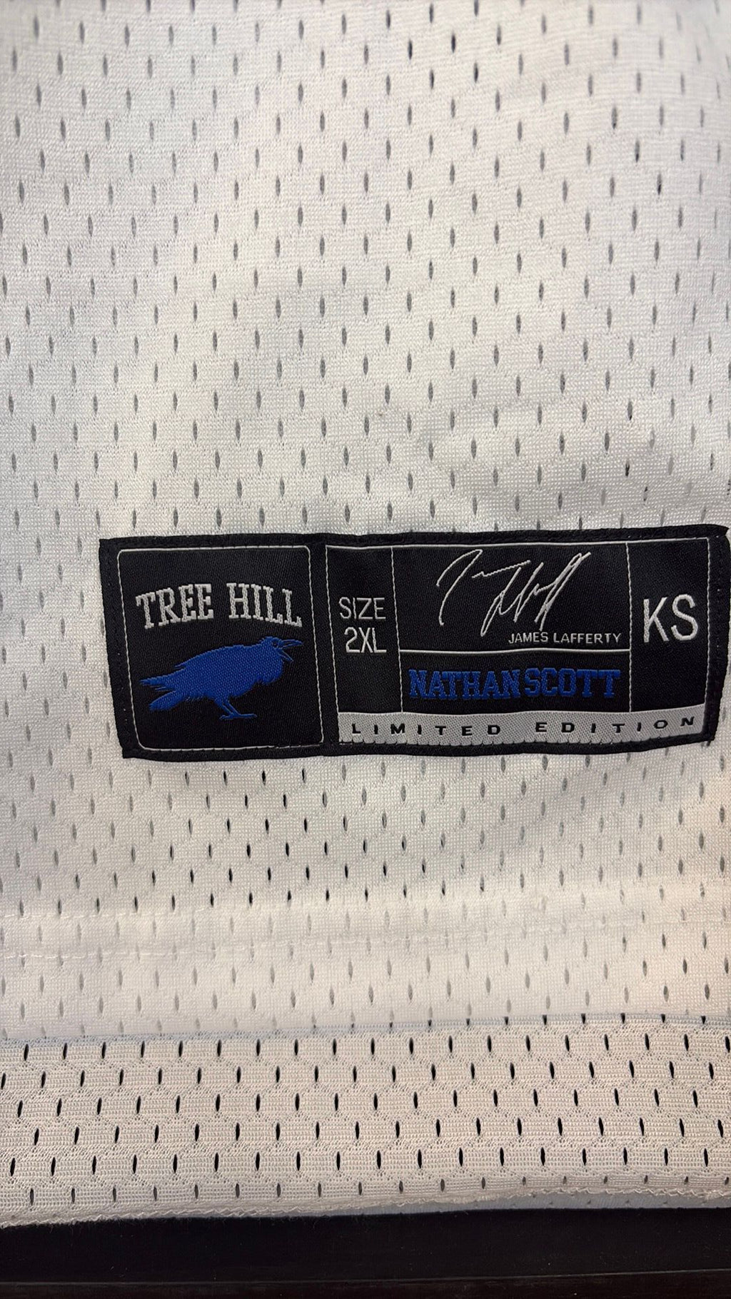 F- James Lafferty ‘One Tree Hill’ Autographed Jersey Nathan Scott #23 2XL