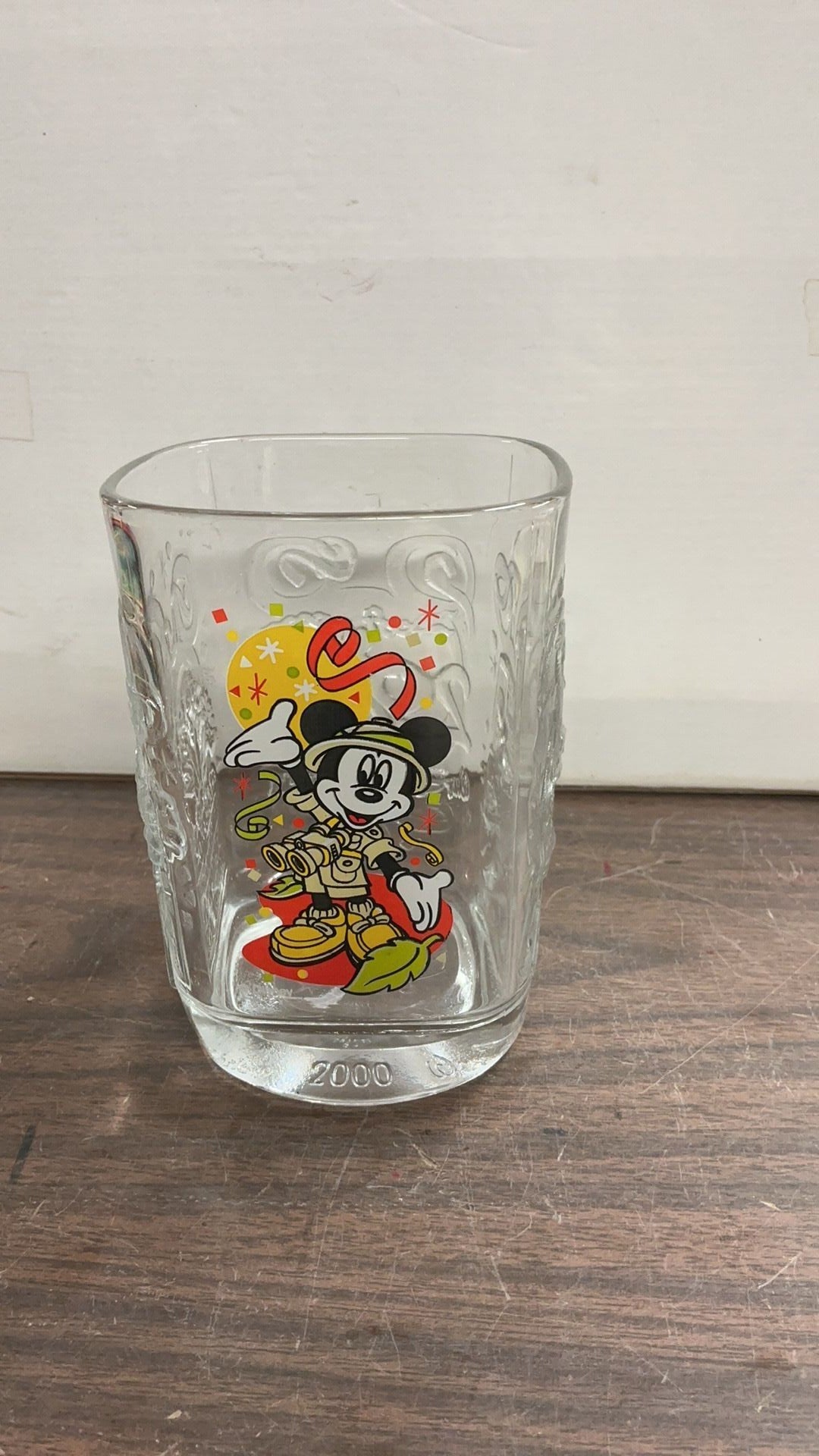 3B - MICKEY MOUSE Animal Kingdom Square Glass 2000 Walt Disney World McDonalds