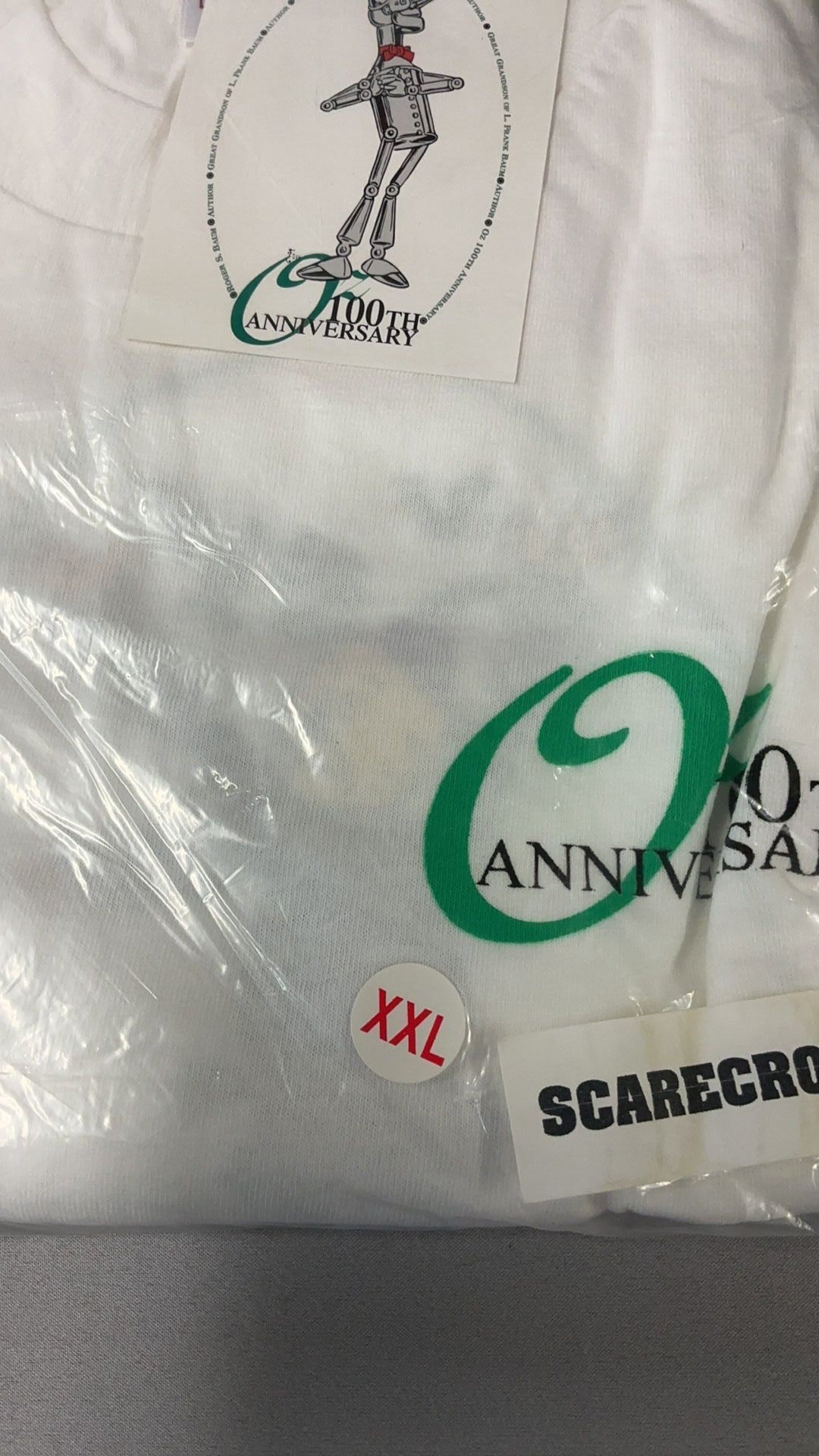 4C- the wizard of oz 100th anniversary  Oz Central Official Licensed Apparel T Shirt 2XL - Scarecrow
