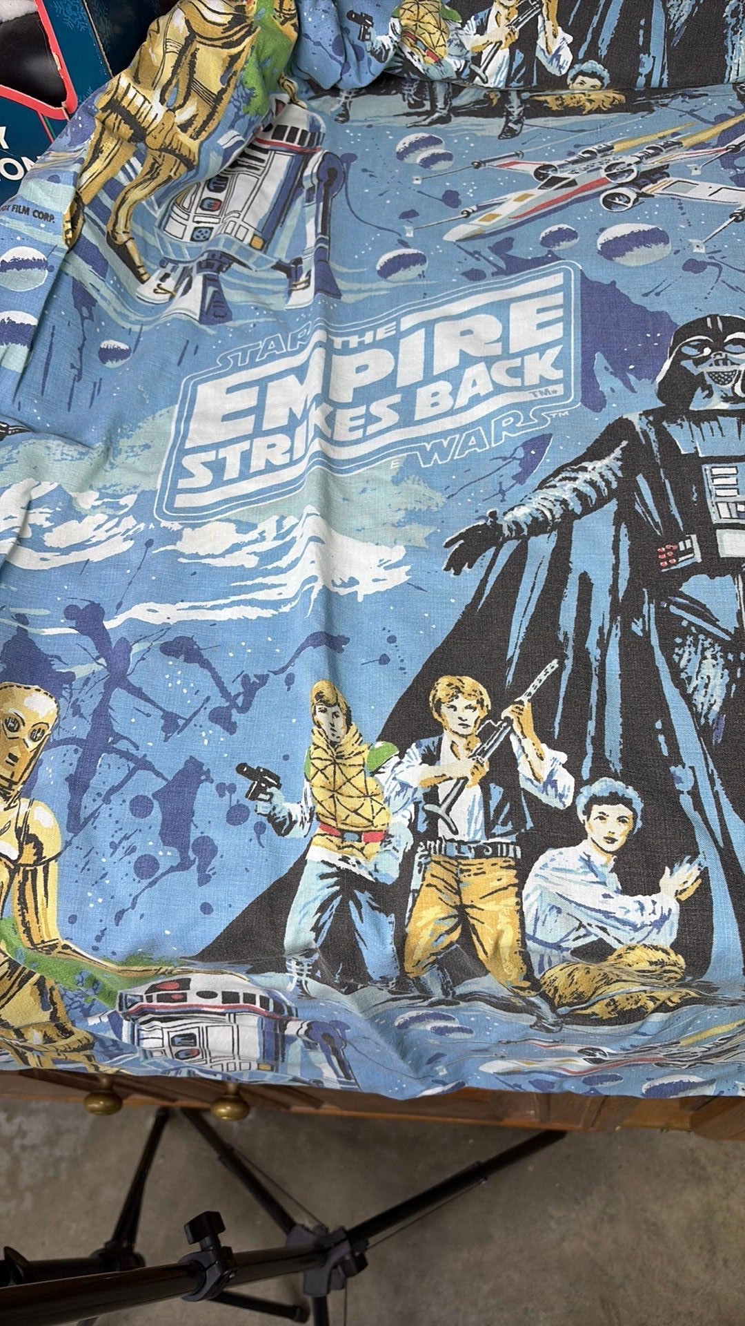 5C- Vintage 1979 Star Wars The Empire Strikes Back Twin Fitted sheet.