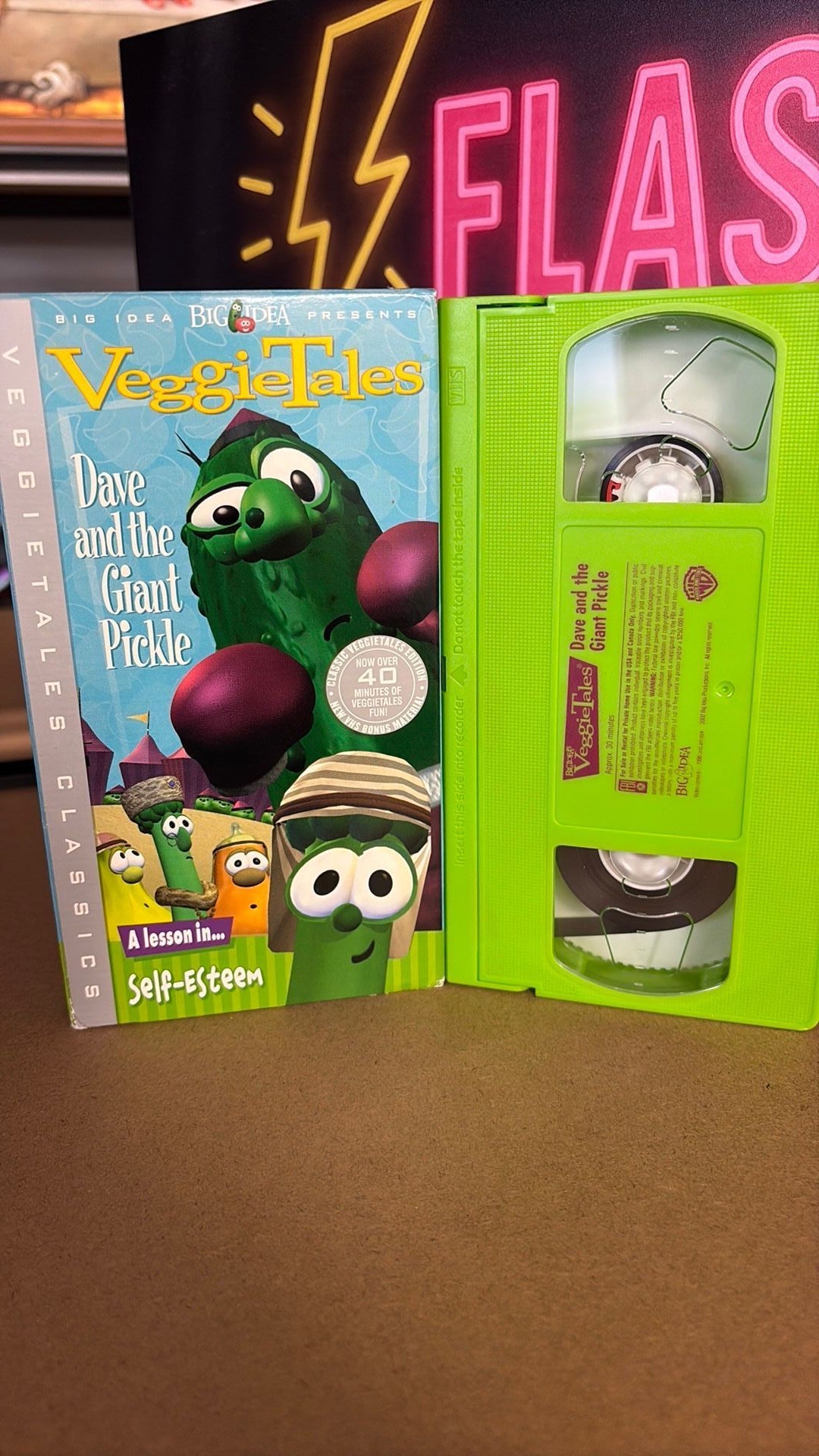 6D - VeggieTales Dave And The Giant Pickle A Lesson In Self Esteem VHS 1998