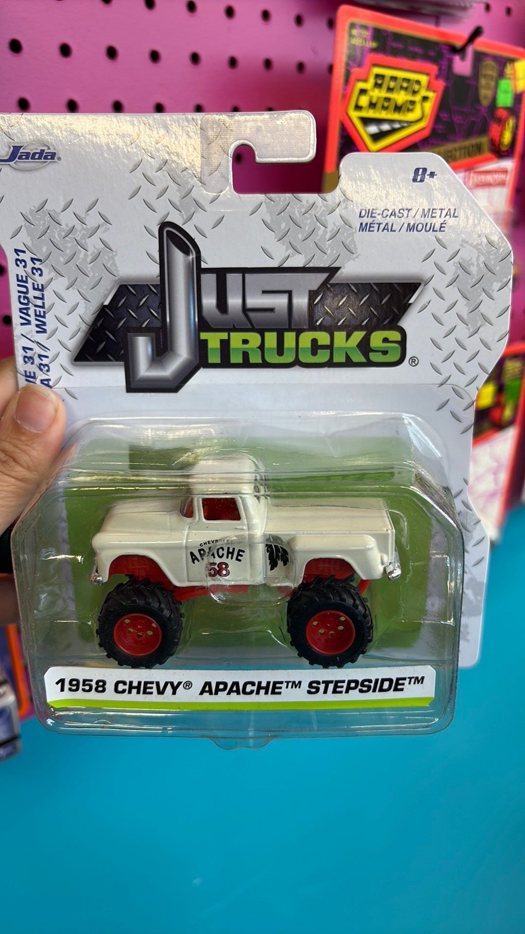 PW- 2021 JADA Wave 31 Just Trucks White 1958 Chevy Apache Stepside NOC 1:64