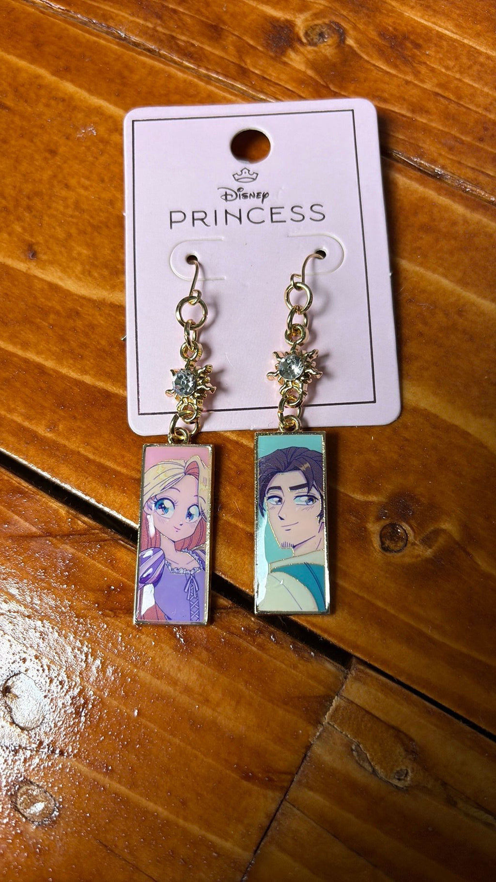 PR1- Disney Rapunzel And Flynn Drop Earrings