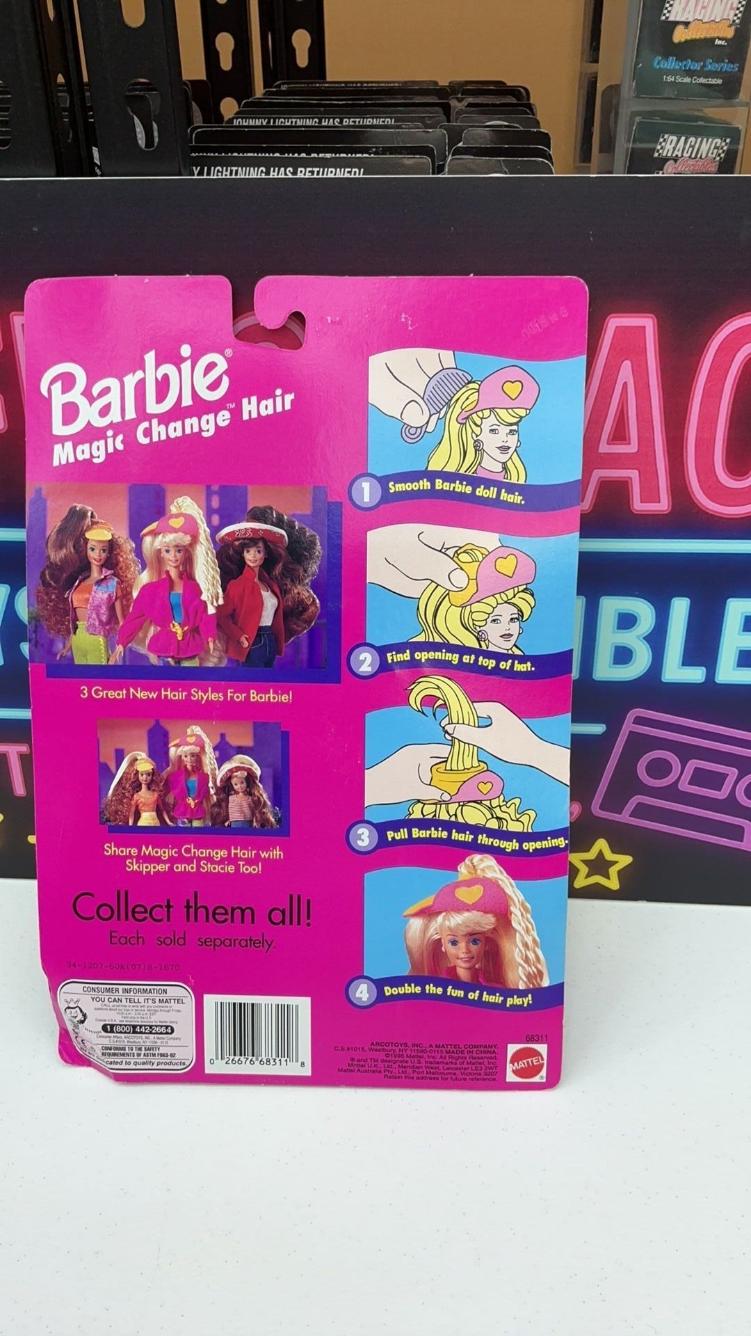 S2- 1995 Barbie Magic Change Hair Wig Reddish Blonde Curly Mattel 68311 NEW