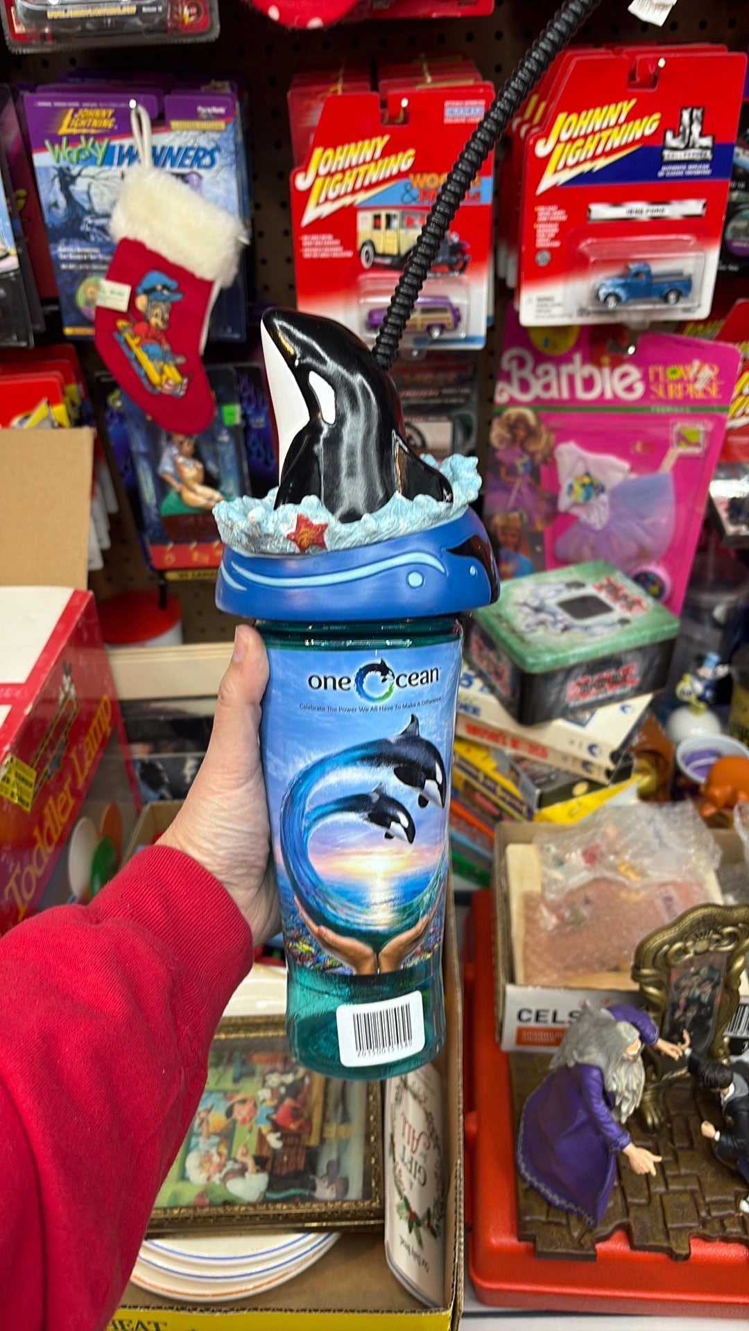 Killer Whale Sea World 3-D tumbler with straw One Ocean Whirley Shamu??