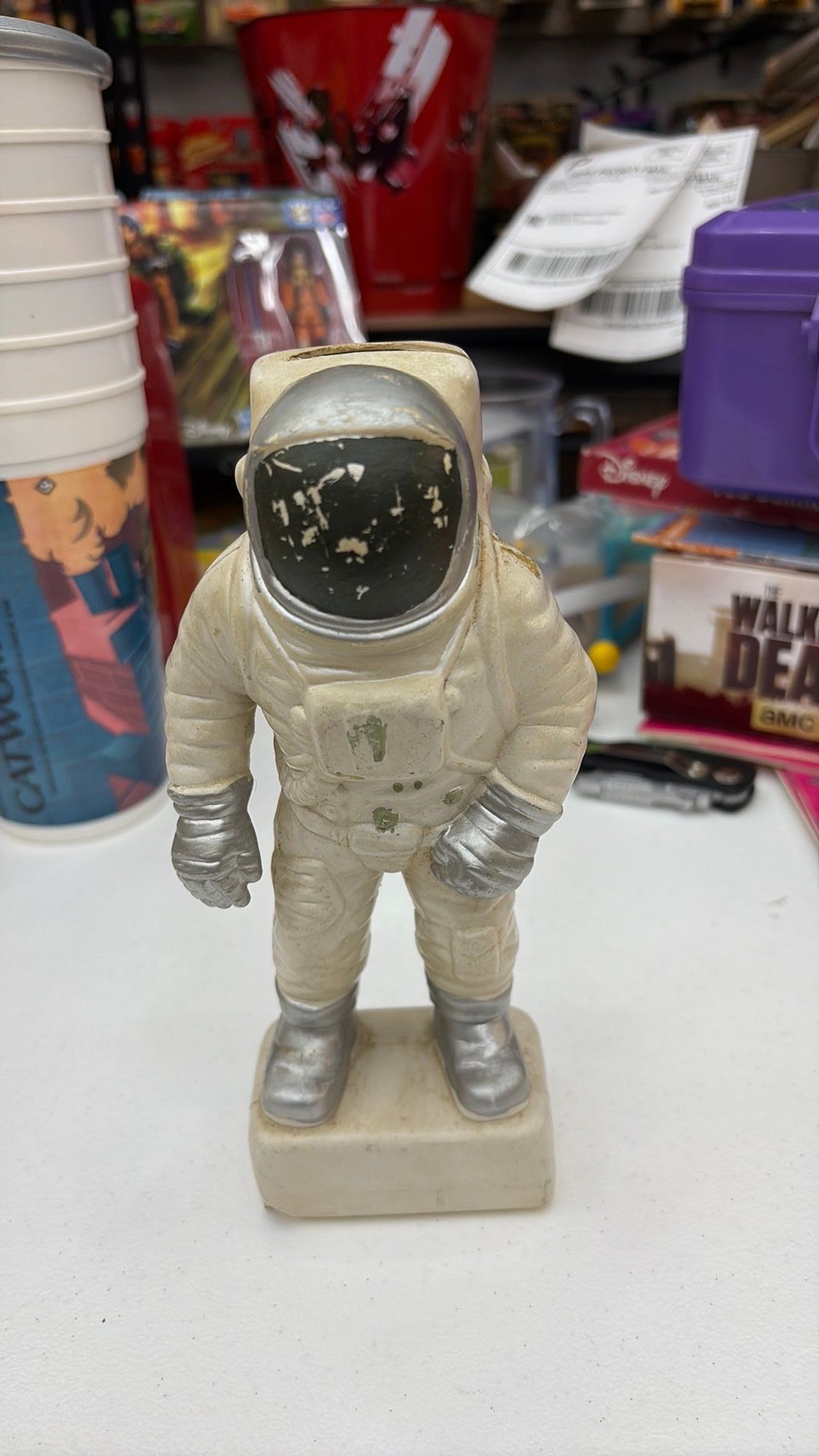10C- Space Astronaut Bank Lyndon B Johnson Space Museum souvenir - has damage