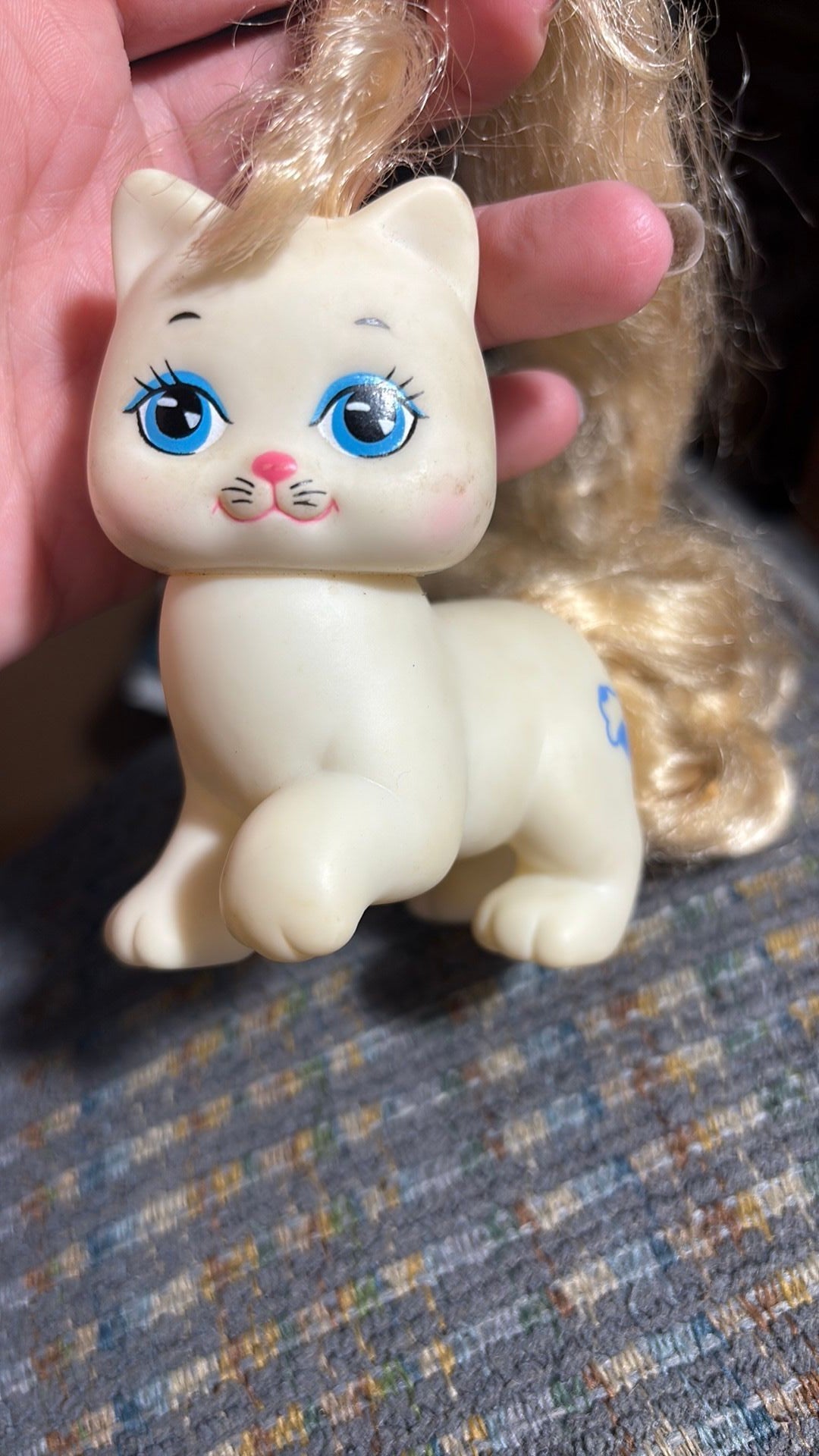 11B- My Pretty Little Kitty • Frosty Fur, 1989 Mattel Figurine
