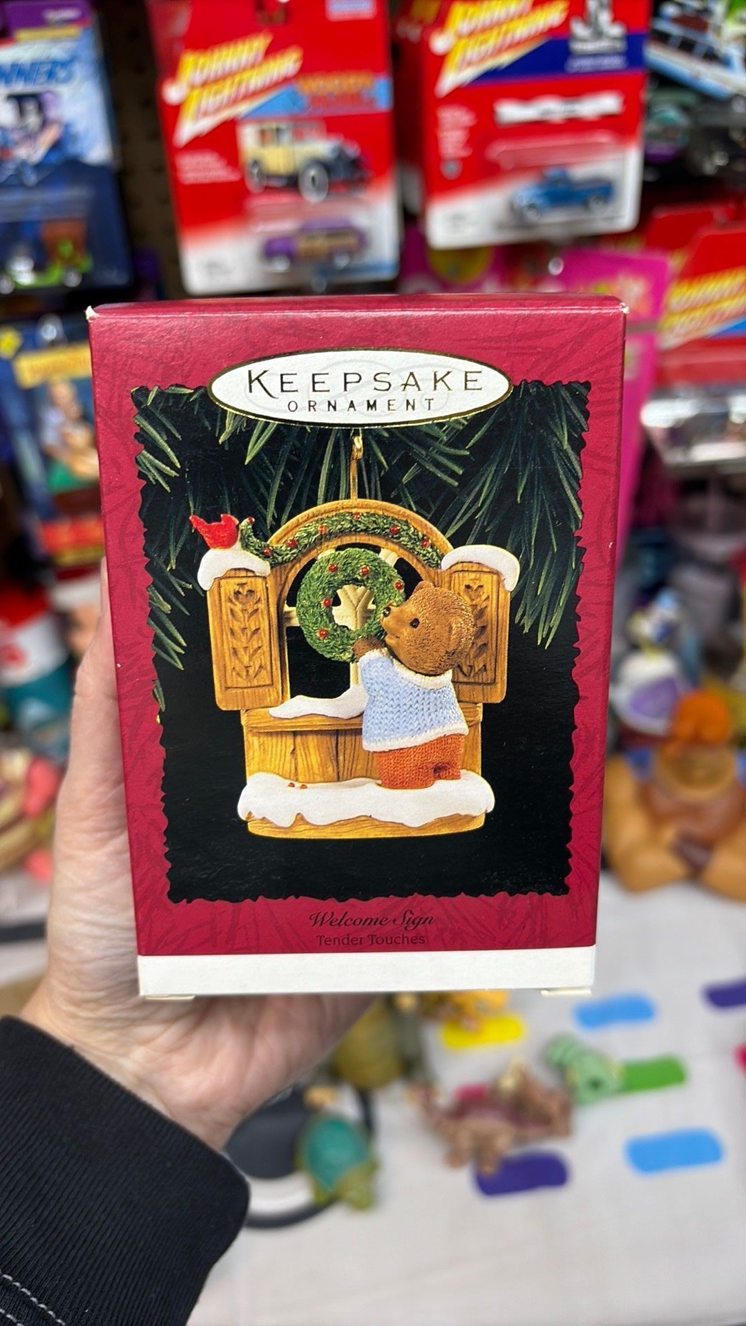 4E - Hallmark Keepsake Ornament - Welcome Sign - #4 in Series 1996. Ho4