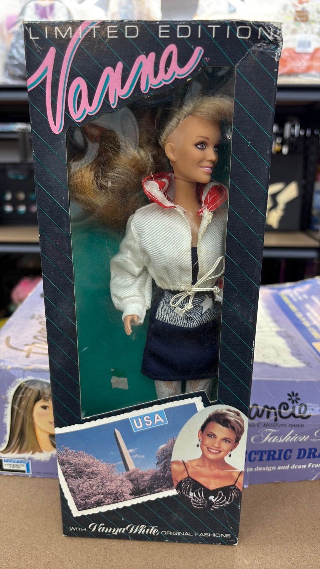 14D- Limited Edition Vanna White With Fashions (Home Shopping Network) Doll - New - white jacket