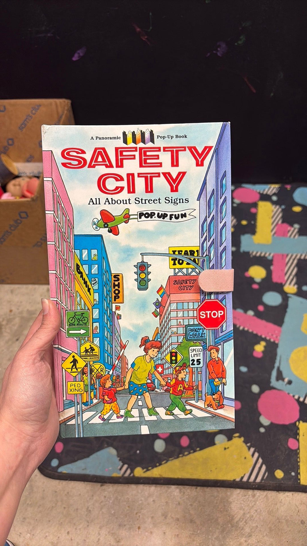 4B - Panoramic Pop-Up Book " Safety City " Kids Books Inc. 1996 Compass Productions
