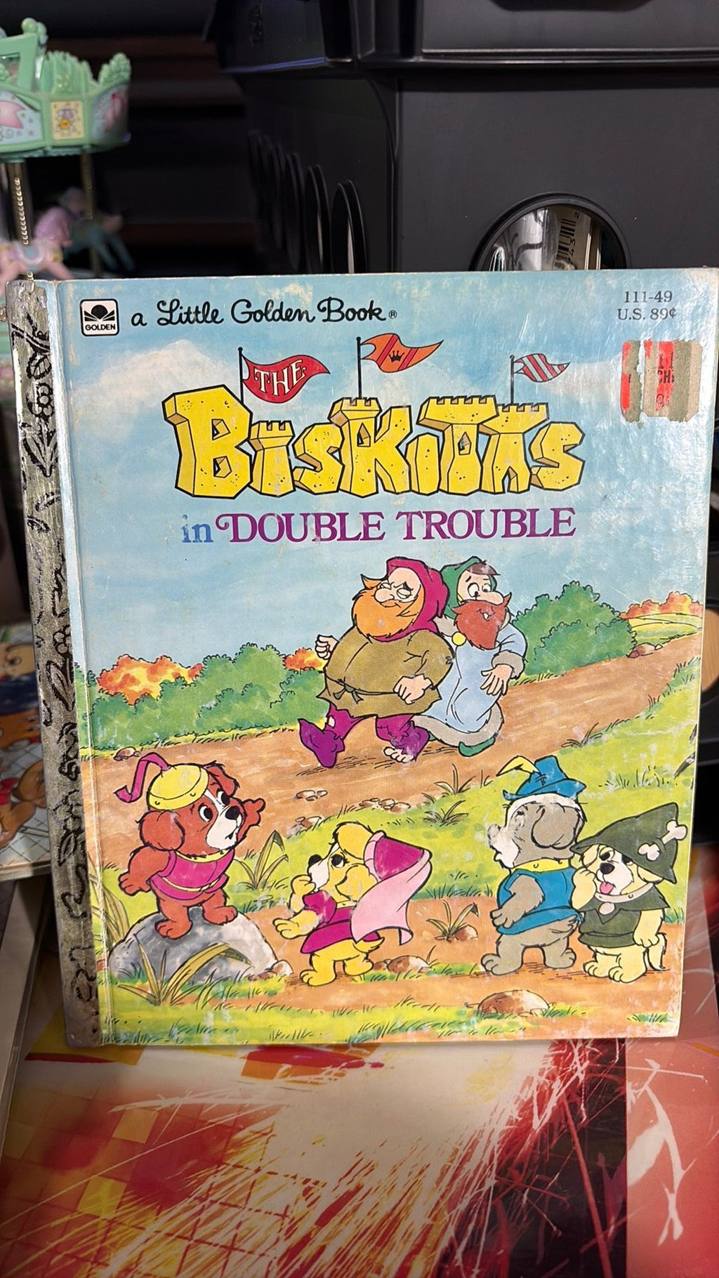 4B - The Biskitts in Double Trouble by Gina Ingoglia A Little Golden Book 1984