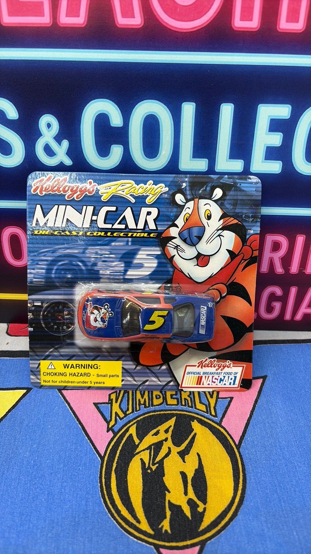 8B- 2001 Kellogg's Racing Mini-Car 1:64 Terry Labonte #5 Tony The Tiger NASCAR