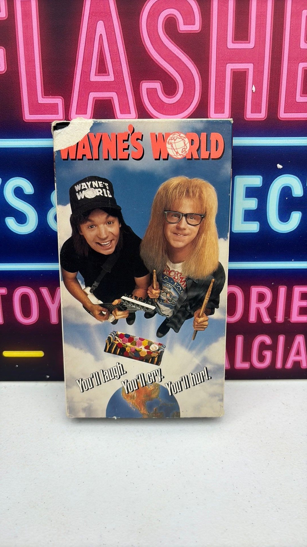 Waynes World (VHS, 1992) Damaged Box