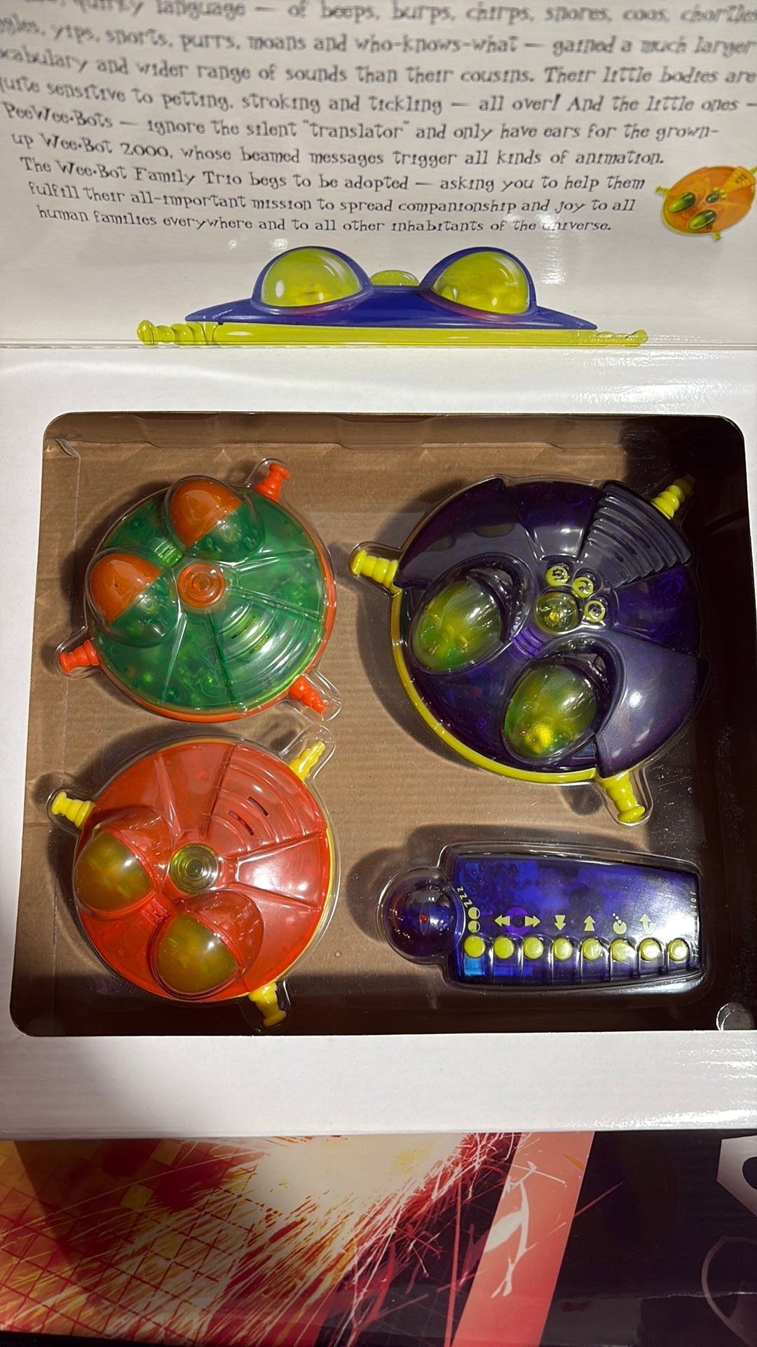 5D - Sharper Image Design  "WEE BOT Family Trio" 3 Robots  W/ Wireless Translator