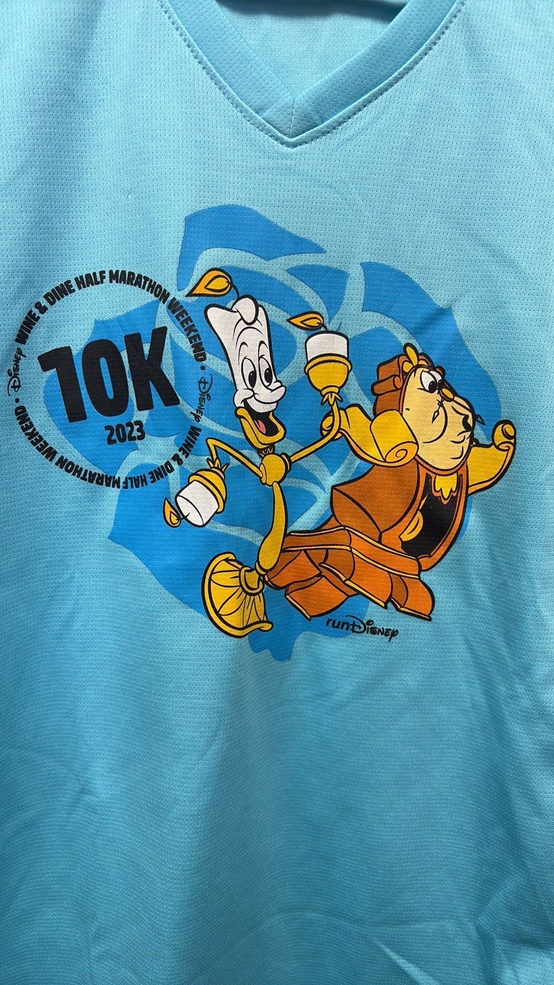 2023 Run Disney Wine & Dine 10K Official Race Long Sleeve Shirt Women’s XSmall