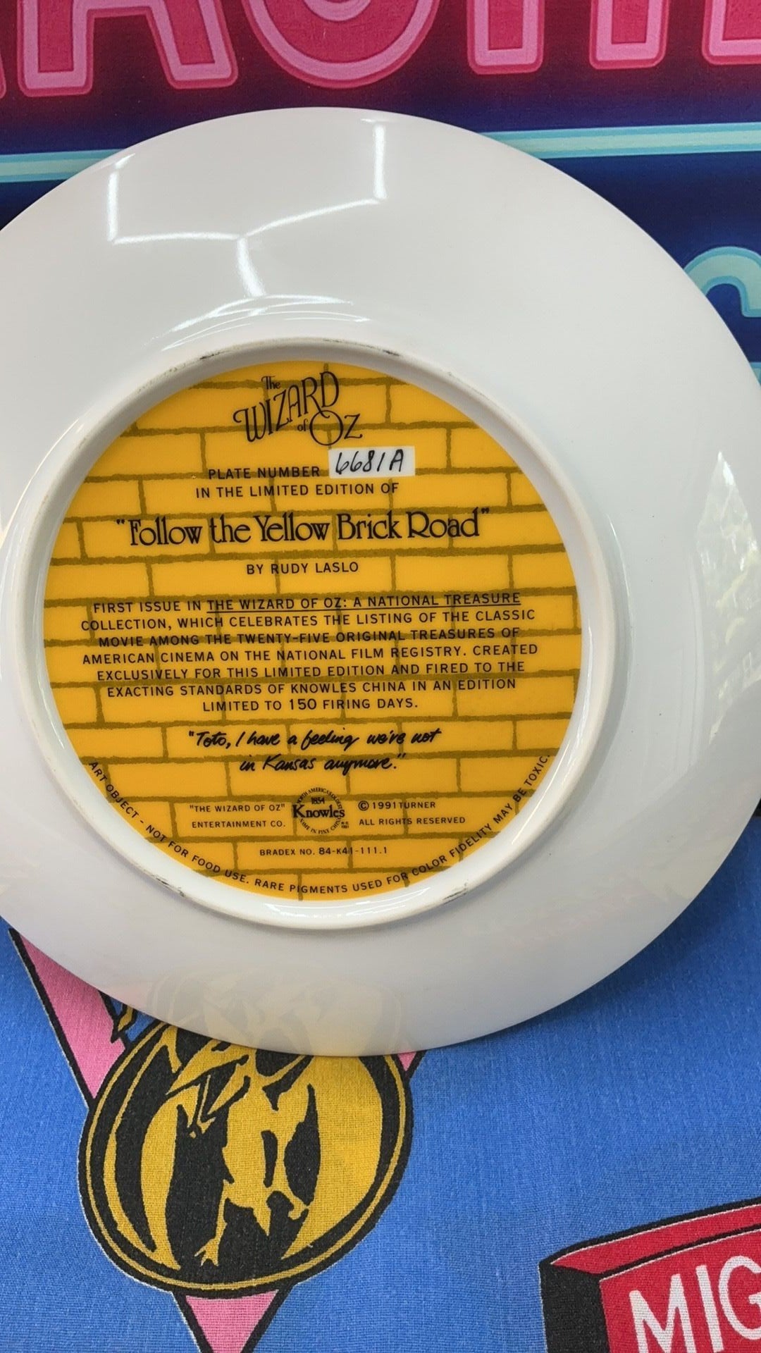 12B- Knowles Wizard of Oz Follow the Yellow Brick Road Plate Limited Edition 1991