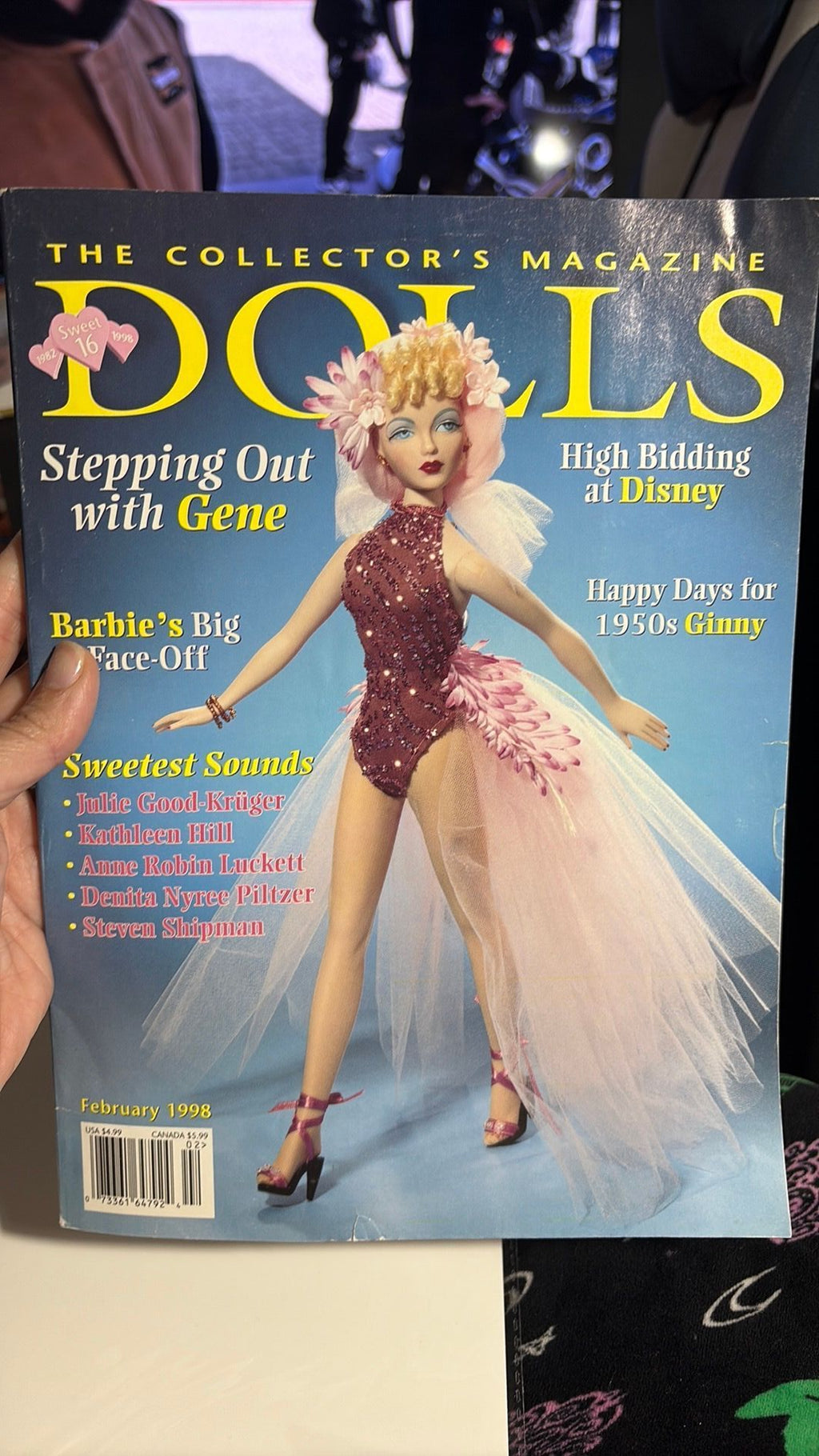 15C- Dolls The Collector's Magazine February 1998 Illustrated Paperback