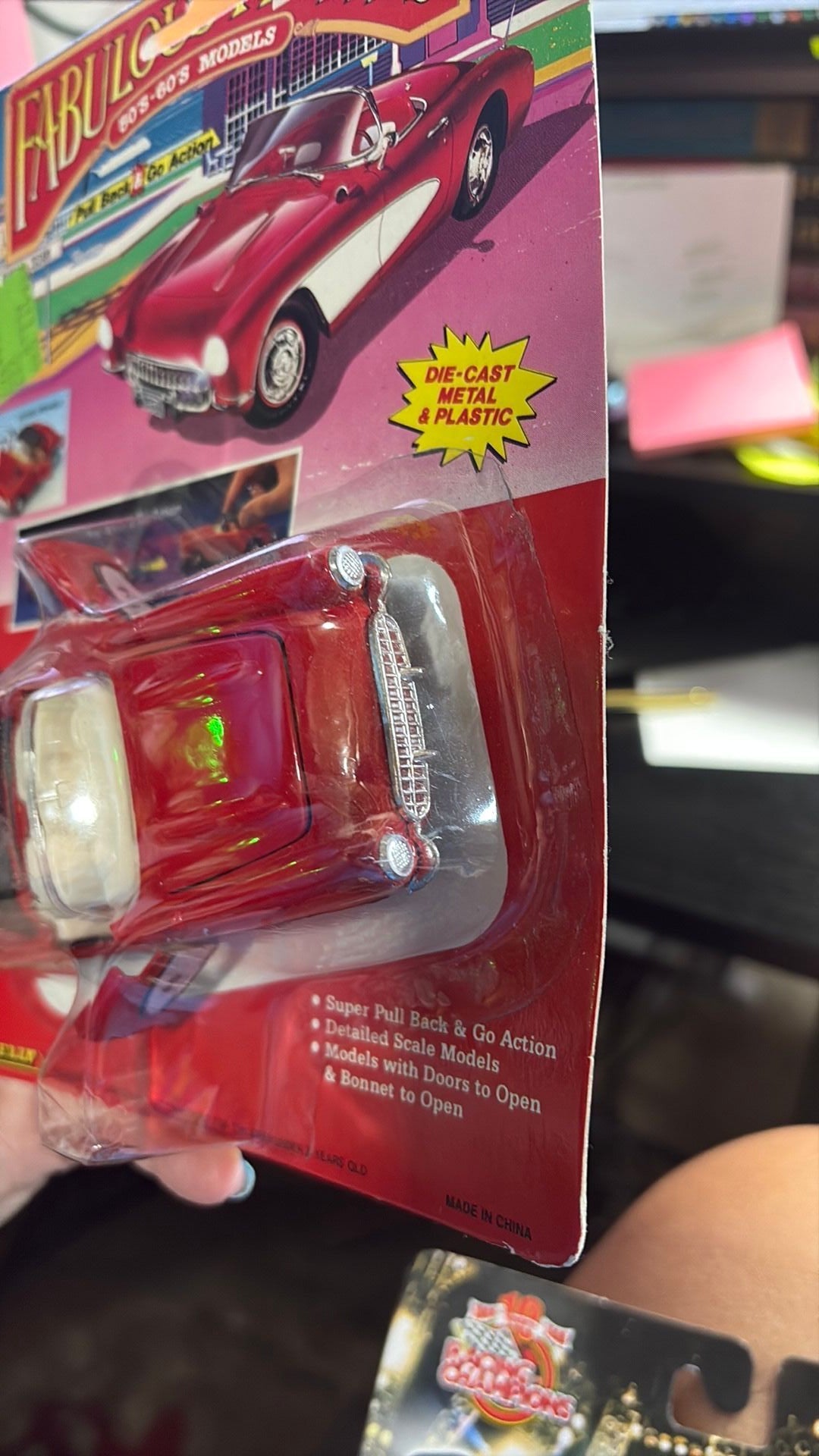 R19 FABULOUS FIFTIES DIE CAST METAL & PLASTIC - PULL BACK & GO ACTION