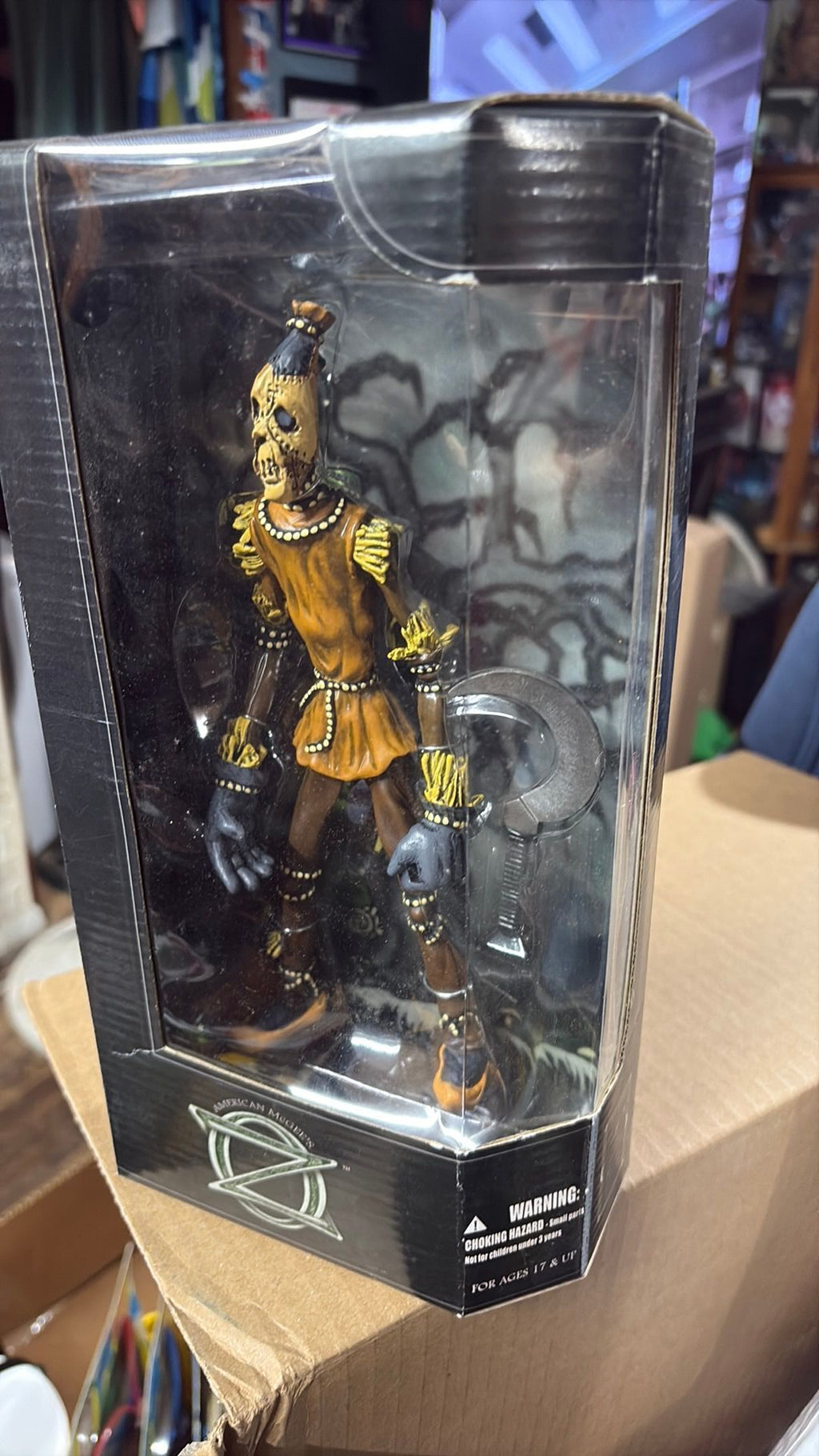 10B- 2002 SEALED NEW American McGee's Oz STRAW GOLEM 8" Action Figure