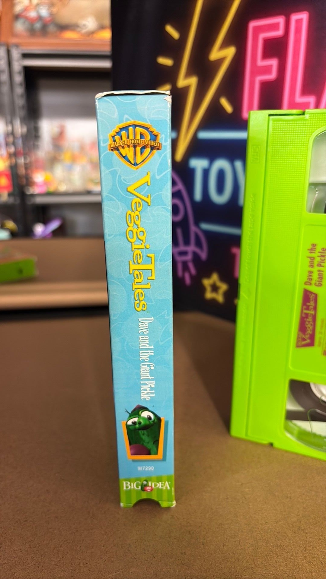 6D - VeggieTales Dave And The Giant Pickle A Lesson In Self Esteem VHS 1998