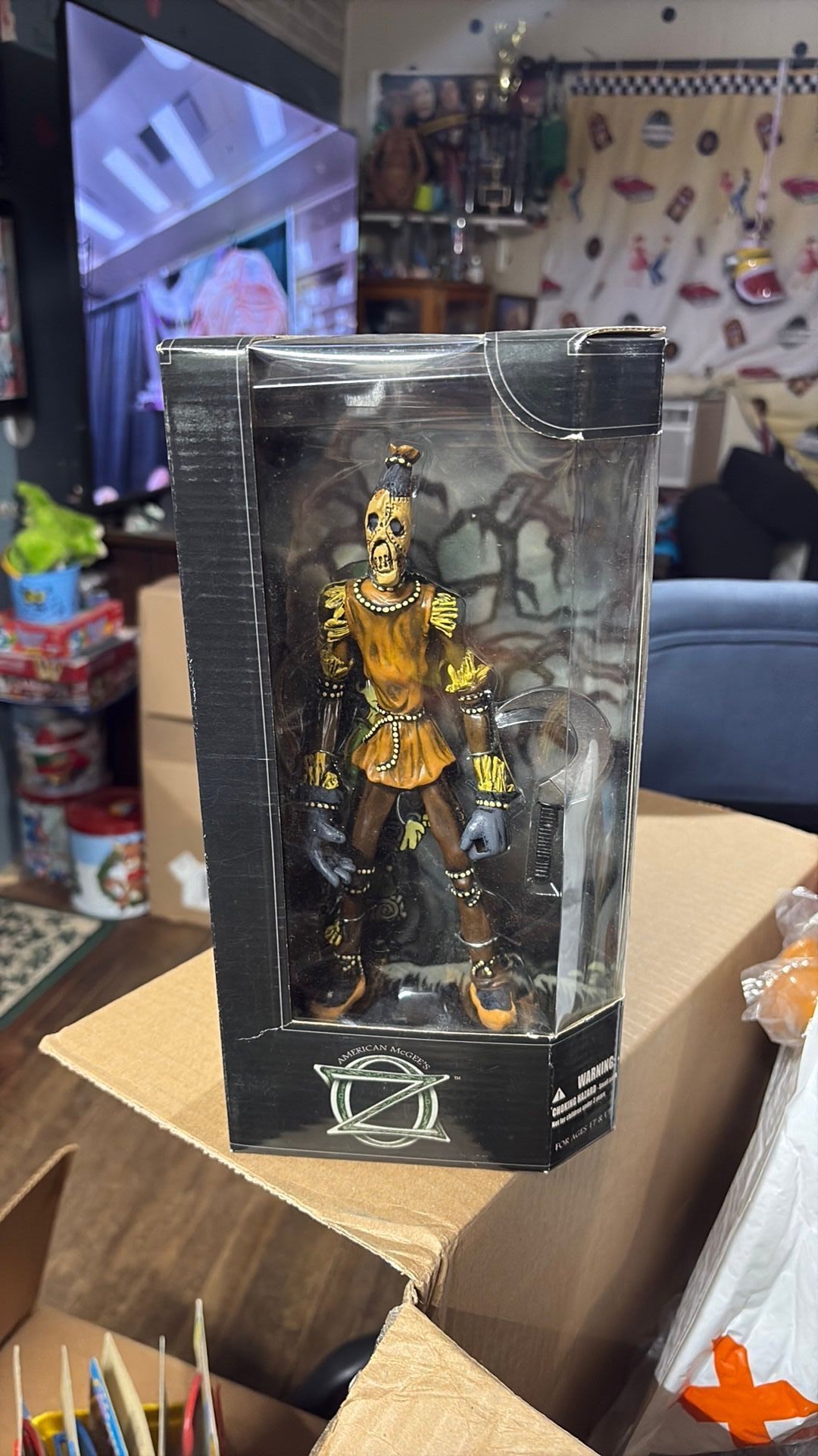 10B- 2002 SEALED NEW American McGee's Oz STRAW GOLEM 8" Action Figure