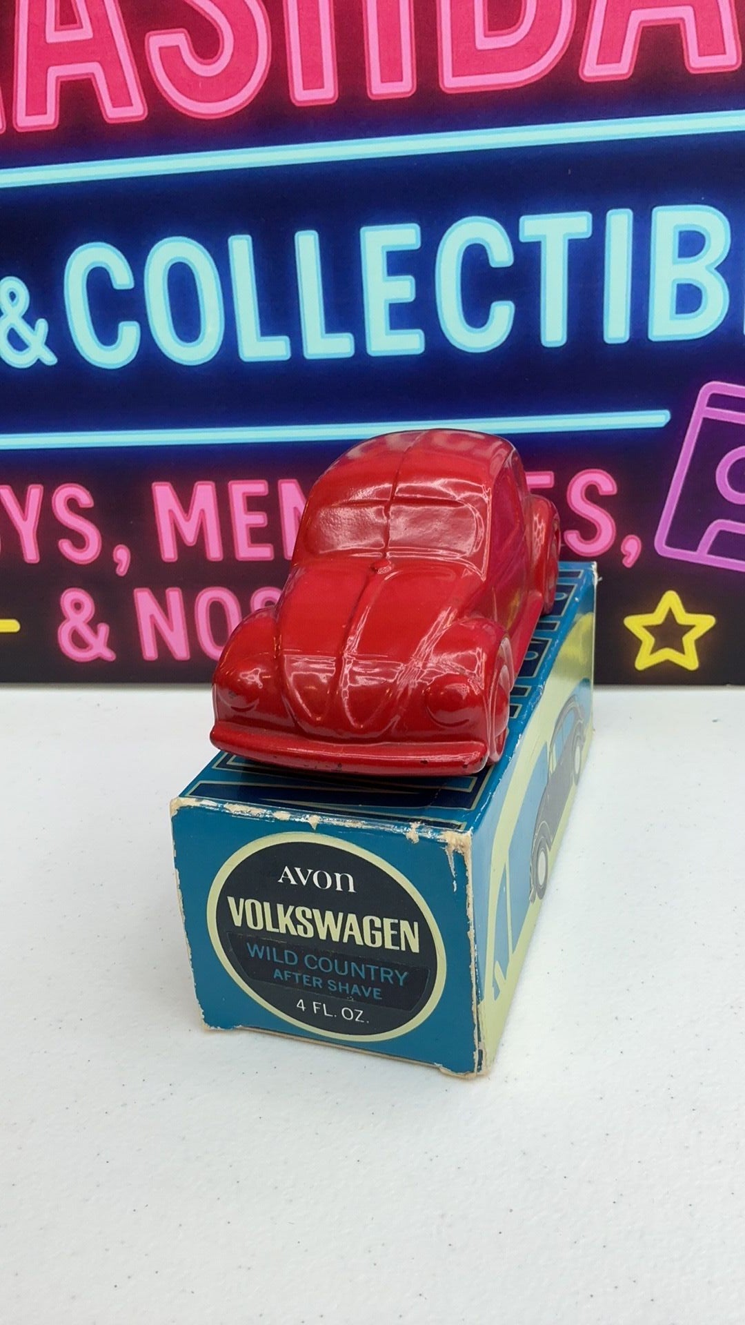 11C- Avon Volkswagon Beetle Bug Wild Country After Shave Bottle Red & Box SEE DESC