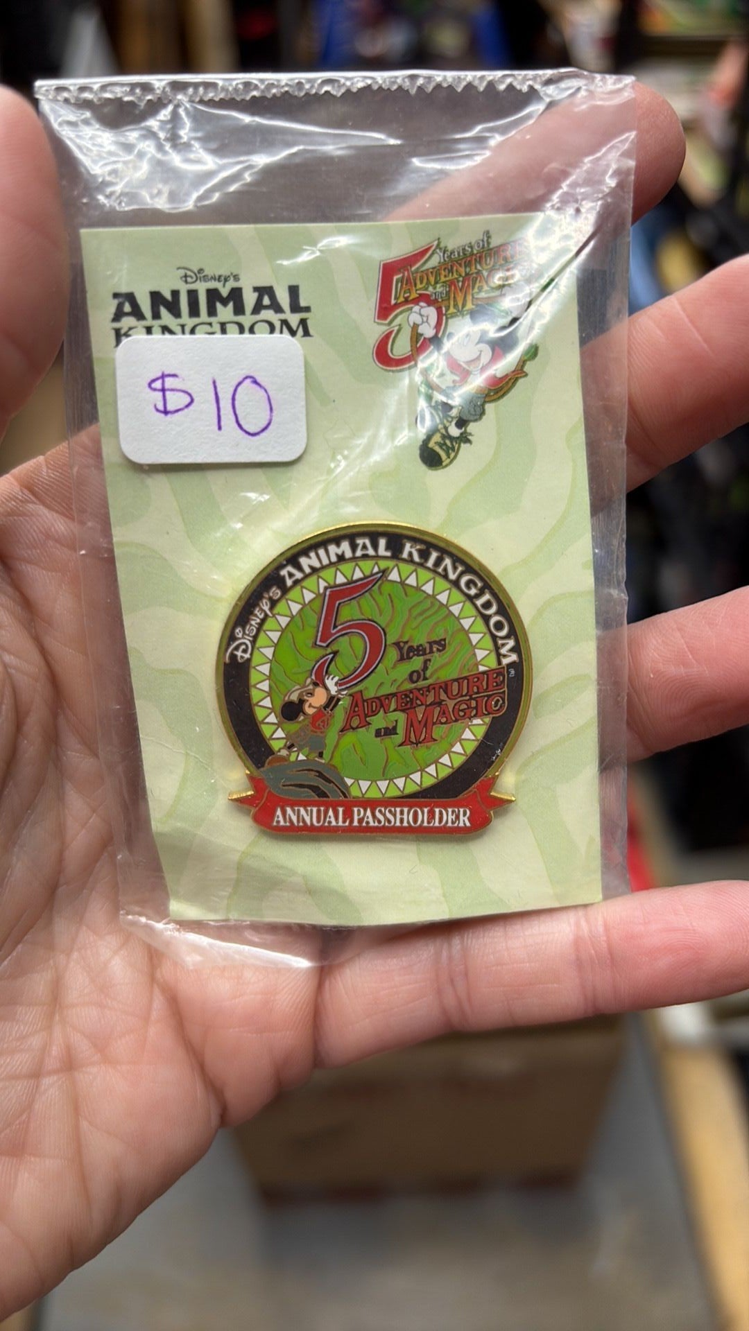 1B- WDW Animal Kingdom 5 Years of Adventure and Magic Annual Passholder "Mickey" Pin