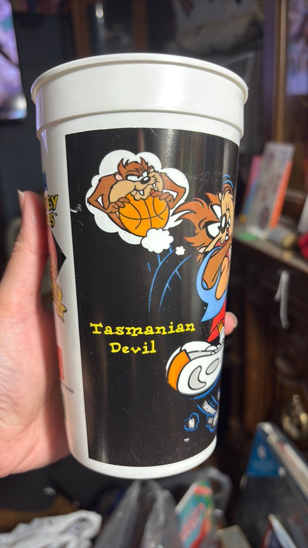 12B- CHARLES BARKLEY----MCDONALDS -LOONEY TUNES---TASMANIAN DEVIL--1995