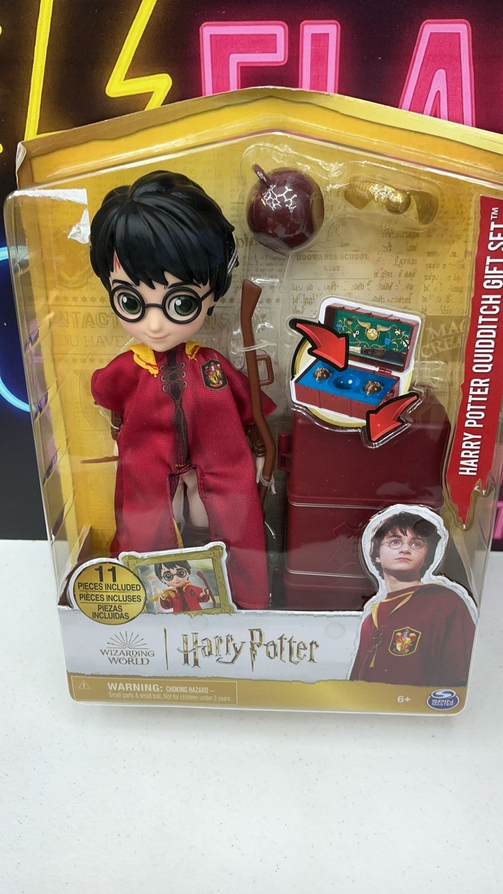 10C- 2023 Wizarding World Harry Potter Quidditch 11 PCs Doll Gift Set