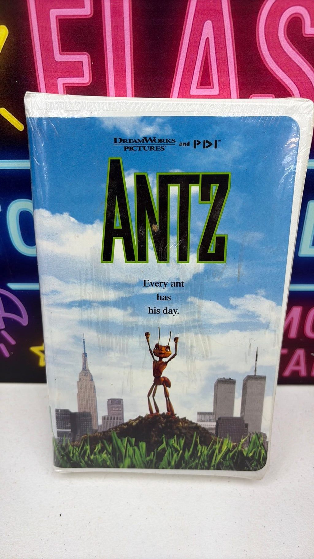 Antz (VHS, 1999, Clamshell) Factory Sealed