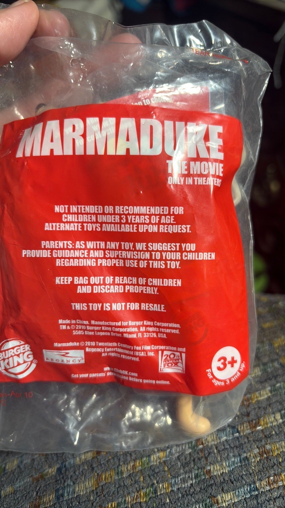 9B- Marmaduke The Movie W/ Bone 2010 Burger King Kids Meal Sealed Bag 5.5" Long Toy