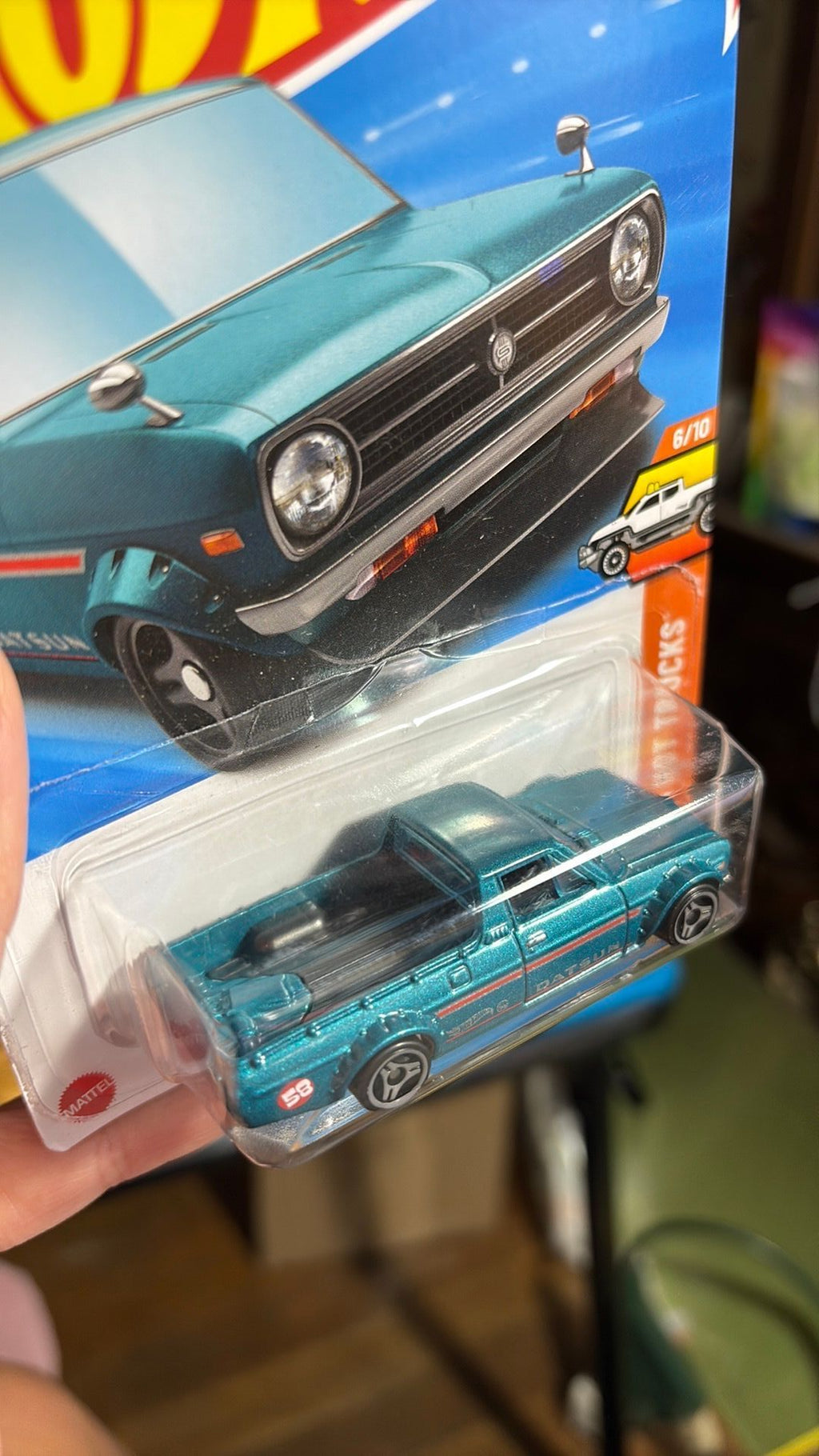 Hot Wheels HW Hot Trucks - 1975 Datsun Sunny Truck (B120)