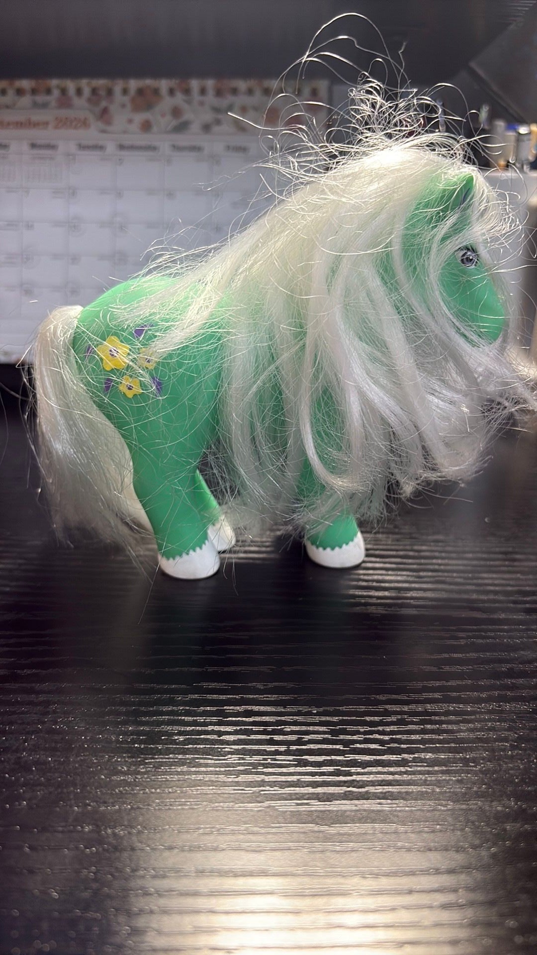 11B- VINTAGE 1984 LANARD TOYS Fakie Phoney PONY HORSE Green, Yellow Flowers