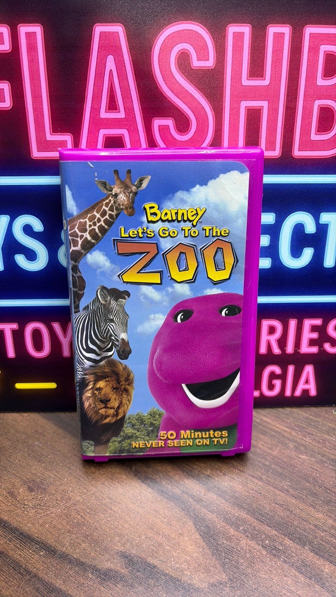 2001 Barney Let's Go To The Zoo 2001 Clamshell VHS 50 Minutes Never Seen On TV