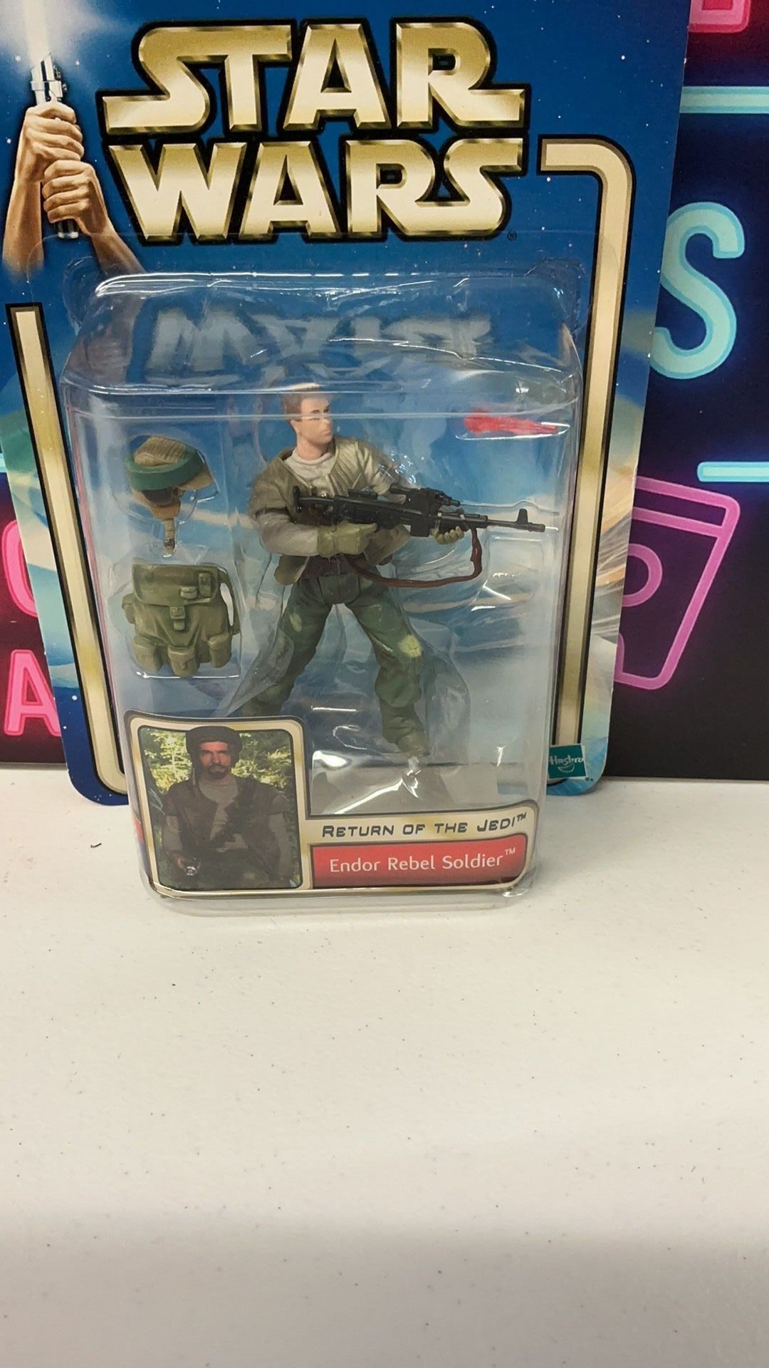 PR2- Endor Rebel Soldier 33 2002 STAR WARS The Saga Collection NEW No Beard