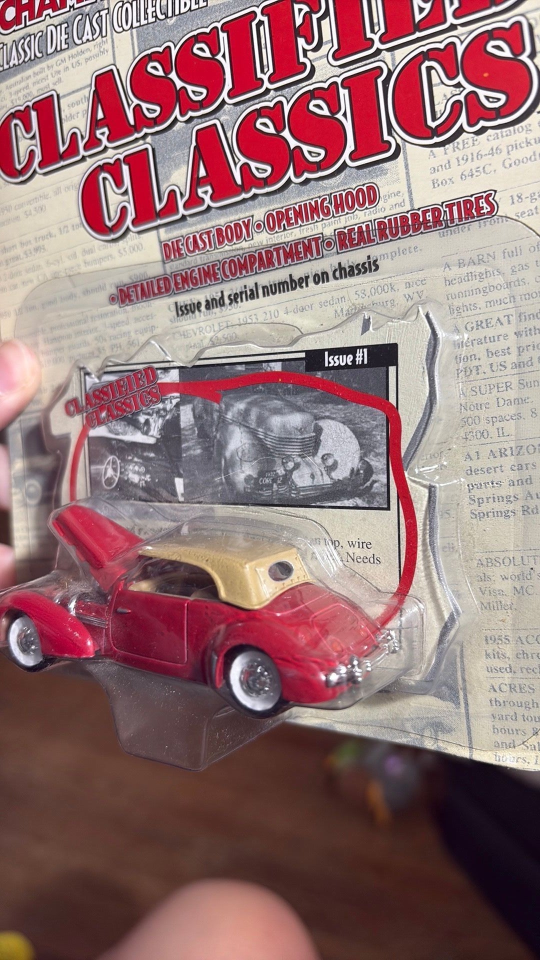 61 1999 Racing Champions Classified Classics Issue #1 '37 Cord Phaeton Sedan NEW