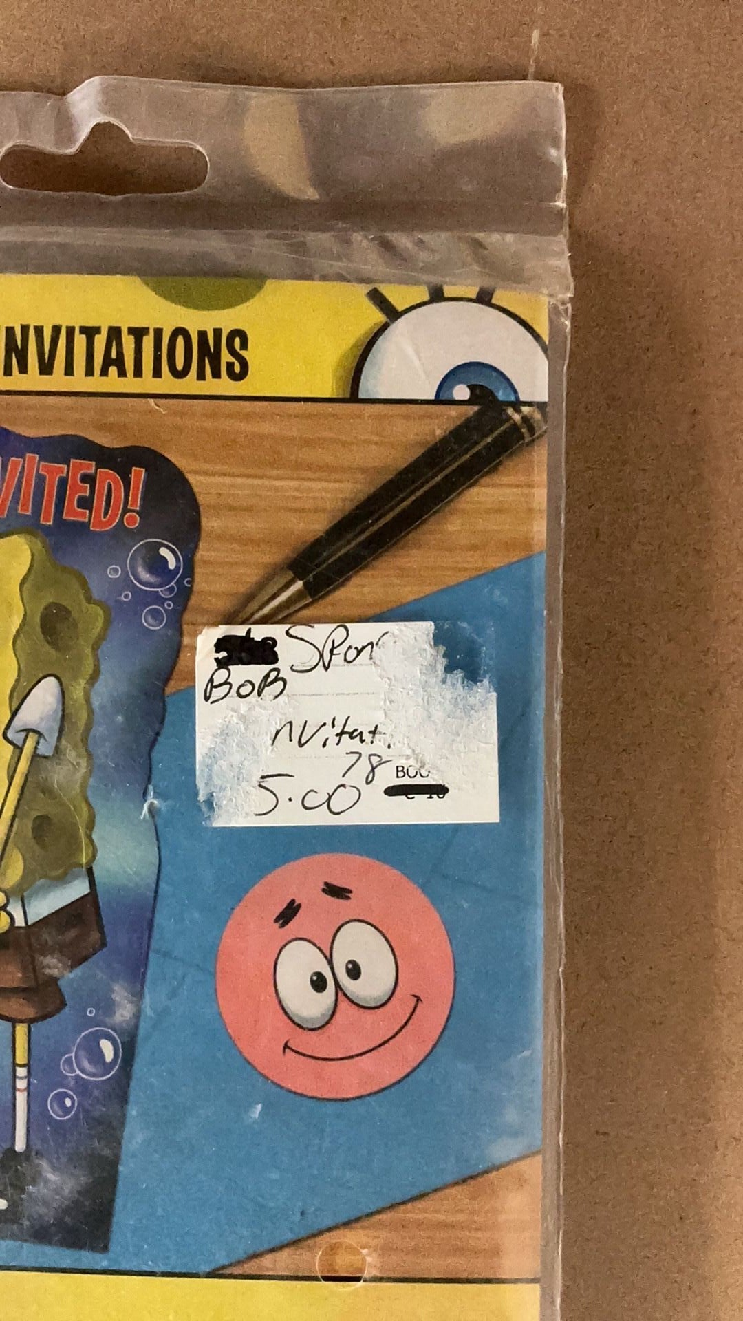B - SpongeBob SquarePants Party Invitations 8 Cards w/ Envelopes