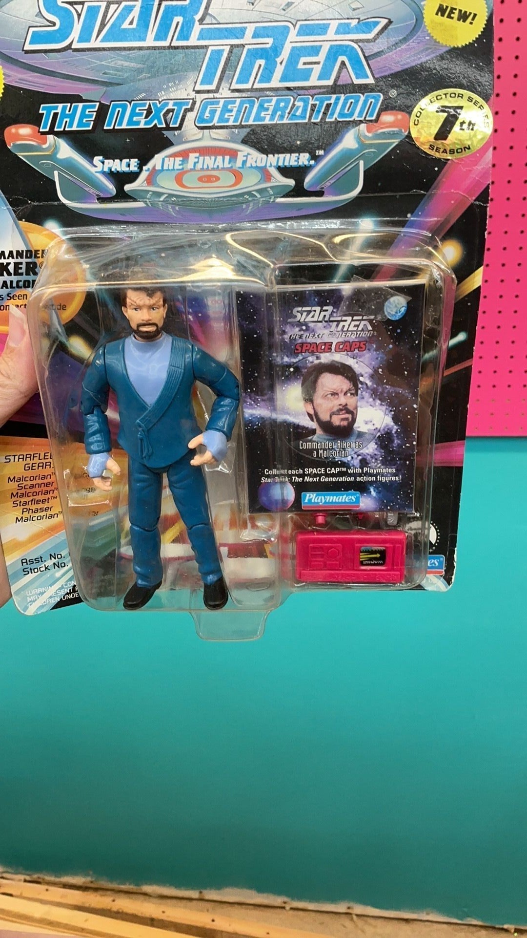 PR2- 1994 Playmates Toys Star Trek Commander Riker a Malcorian Action Figure - see photos