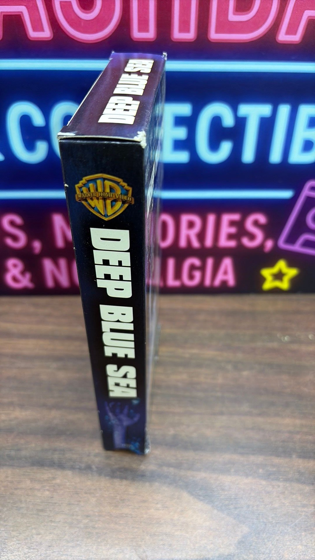 Deep Blue Sea (1999) VHS Sci-fi Thriller Thomas Jane Samuel L. Jackson