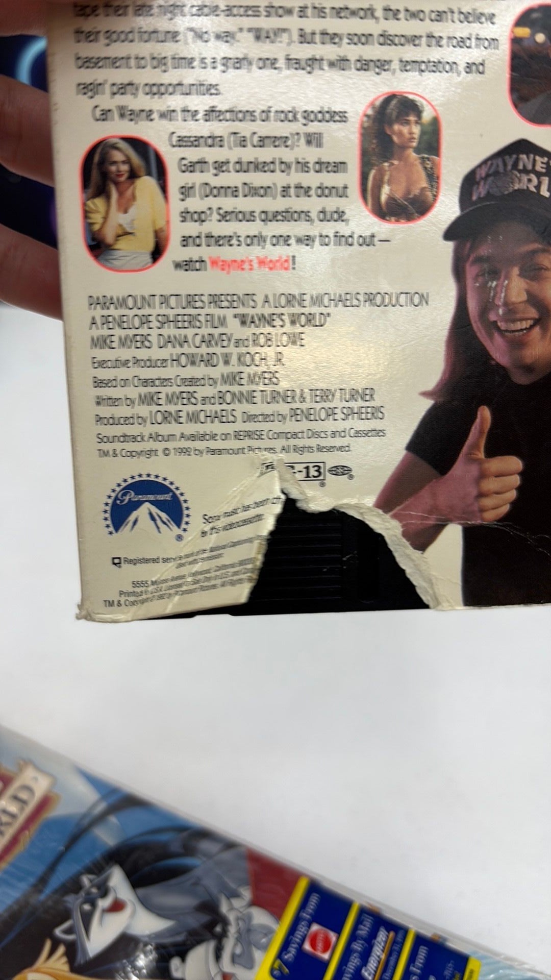 Waynes World (VHS, 1992) Damaged Box