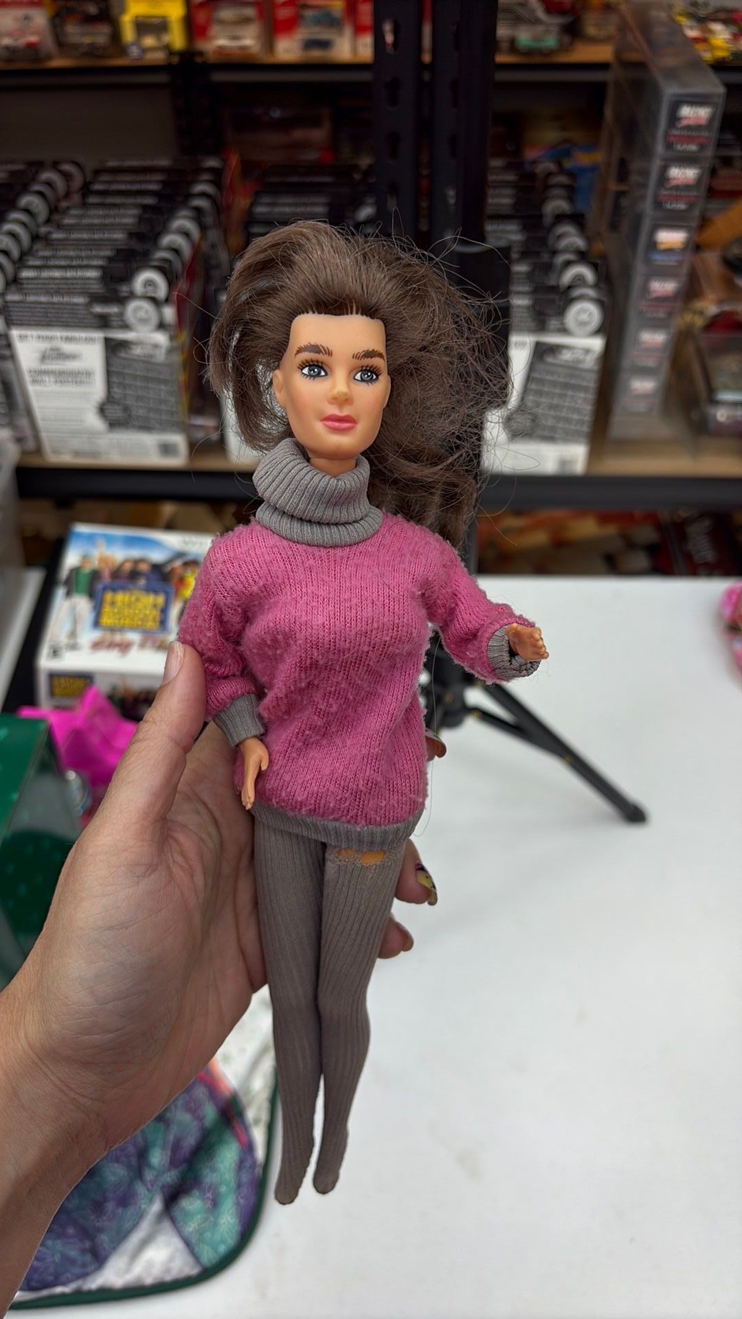 15C2- 1982 Brooke Shields Teenage Doll Original Outfit - see photos